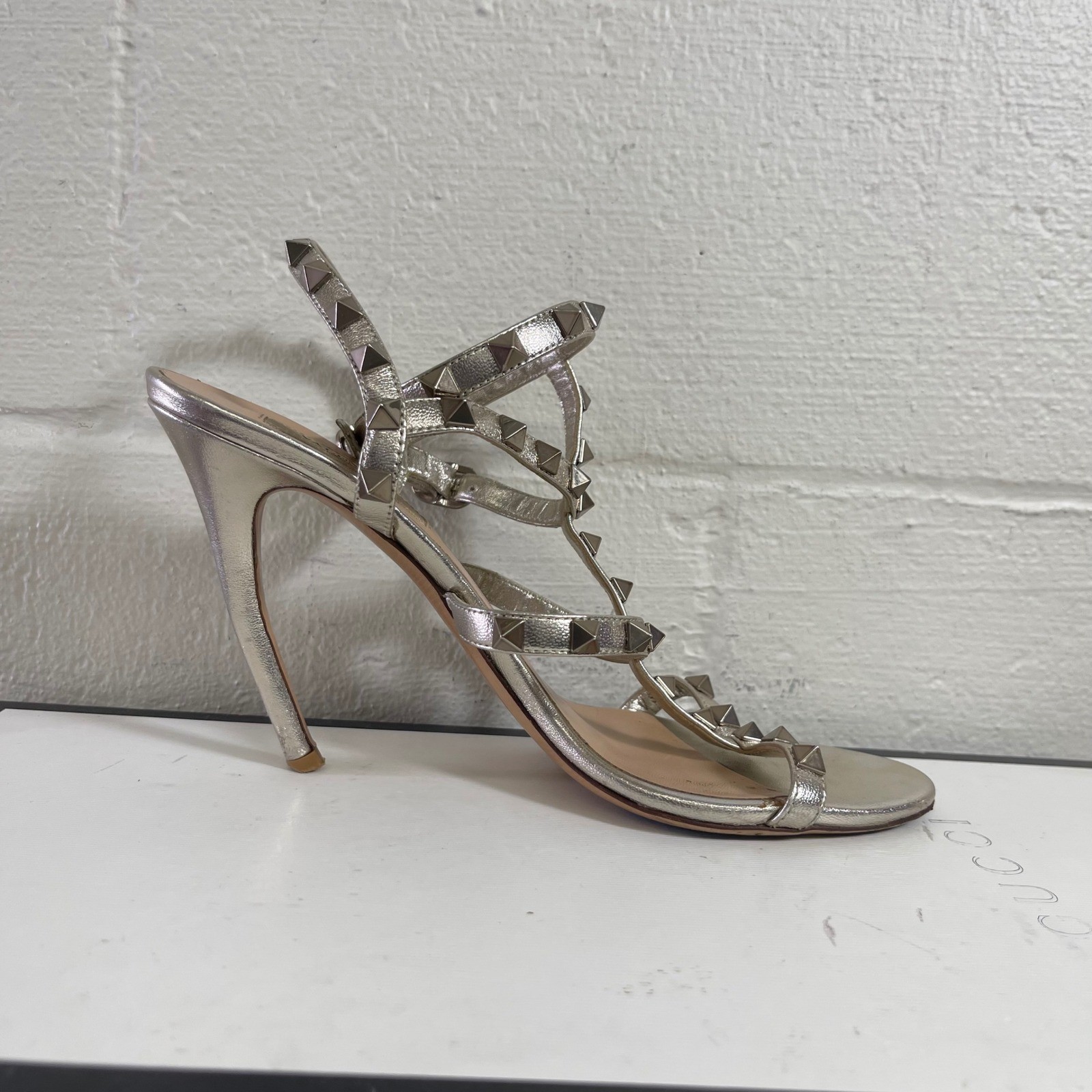 Valentino Garavani Silver Leather Rockstud Heels Sandals Women’s 37 EU/7 US