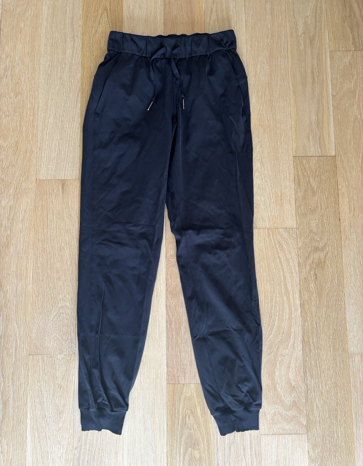 lululemon Women’s Black Jogger Pants Drawstring Elastic Waist Pockets Size 2