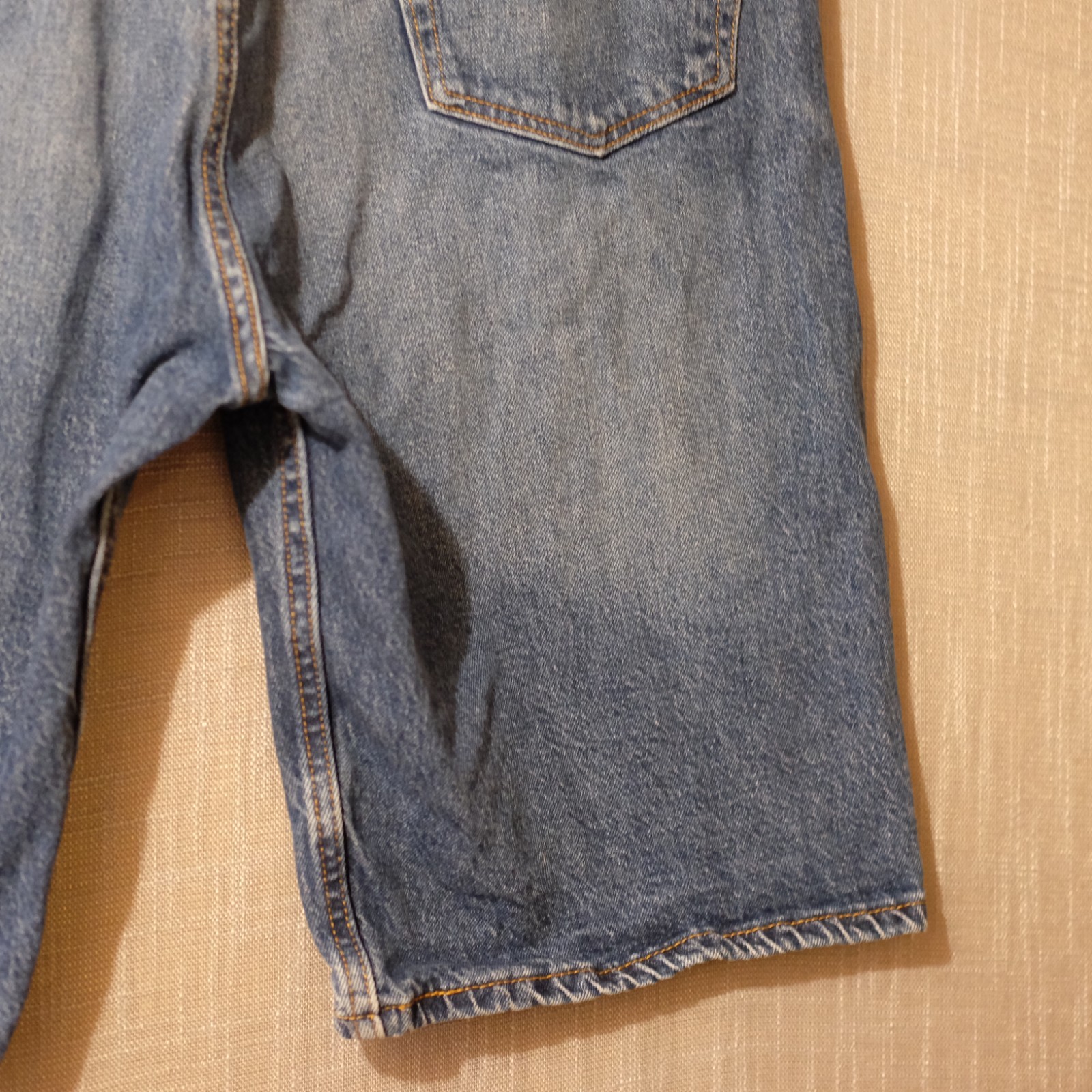 Levis 569 Jean Shorts Blue Denim Bermuda Inseam 11-1/2 in Mens W36 #A12-15