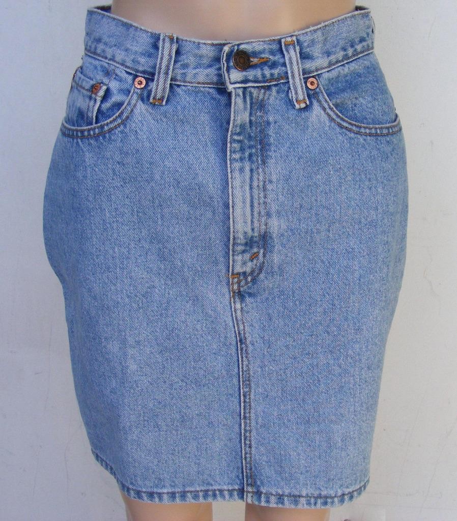 Levis Denim Mini Skirt 9 Vintage 90s Stonewash Light Blue Crisp Barely Worn 28