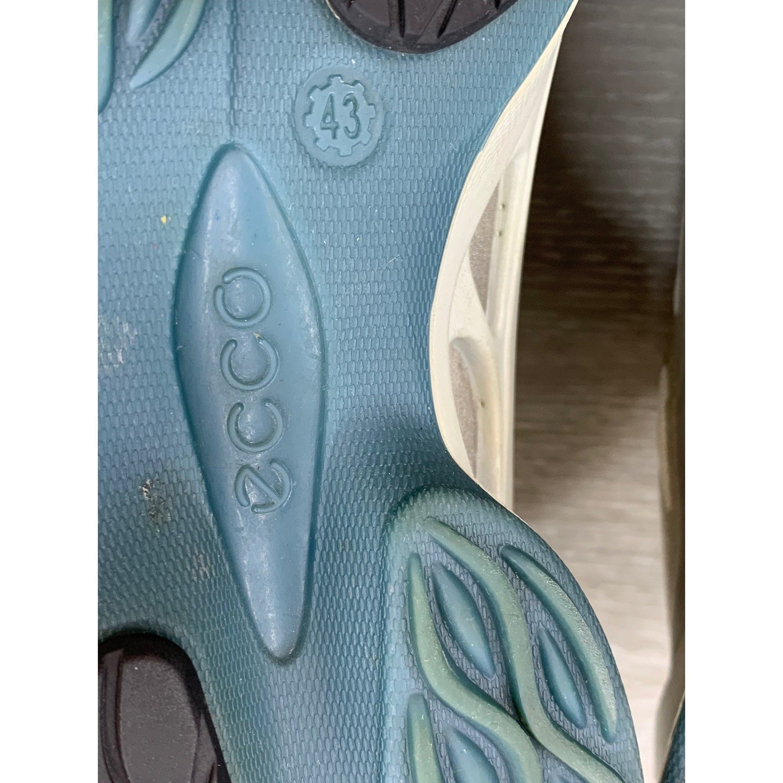 ECCO Performance Biom Men’s Sneakers Gray Teal 9 Mesh Athletic Walking Shoes