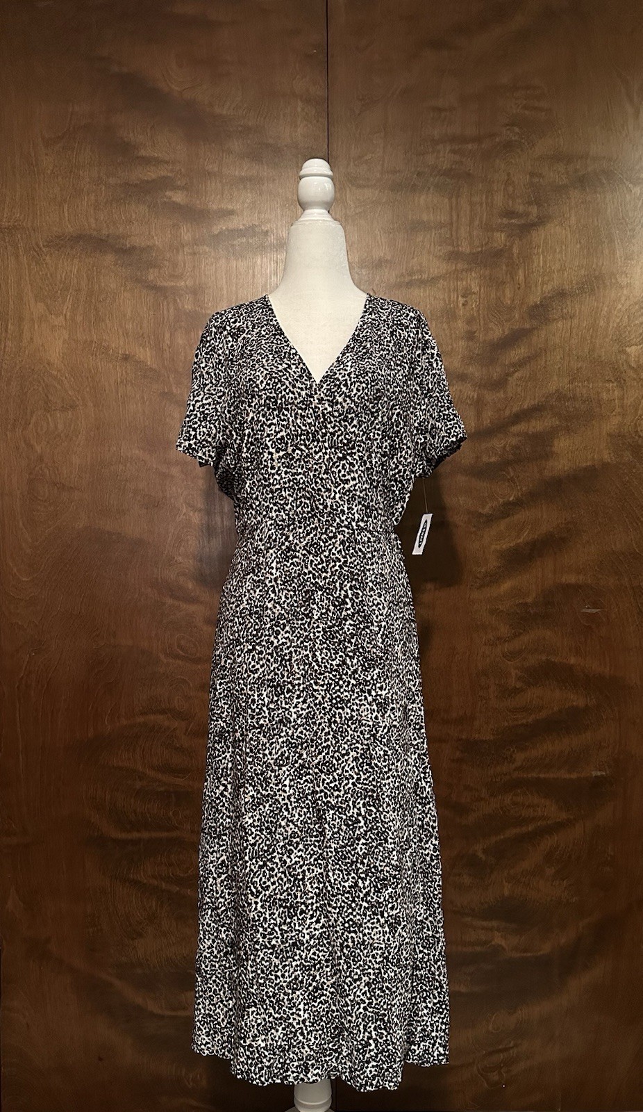 Old Navy Short Sleeve Fall Wrap Dress Womens L Black & Brown Animal Print Midi