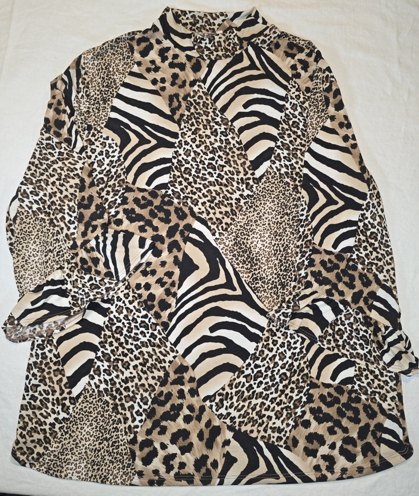 Lime n Chili Womens L Animal Print Stretch Tunic Blouse Mock Neck Safari Chic