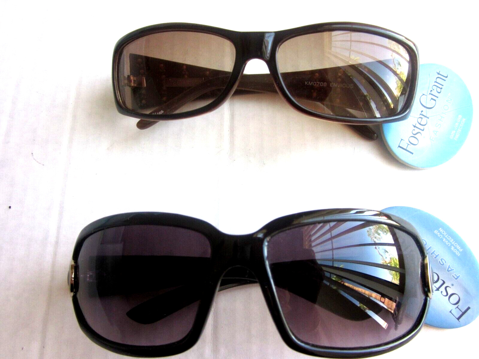 CLOSEOUT!!! Foster Grant FASHION Sunglasses 100% UVA-UVB Protection 2 Pairs #72