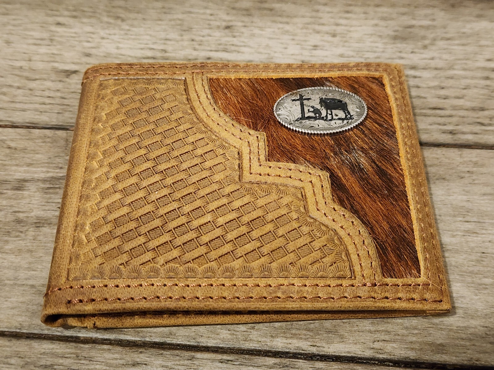 Justin Boots Men’s Praying Cowboy Leather Basketweave Horse Hair Bifold Wallet