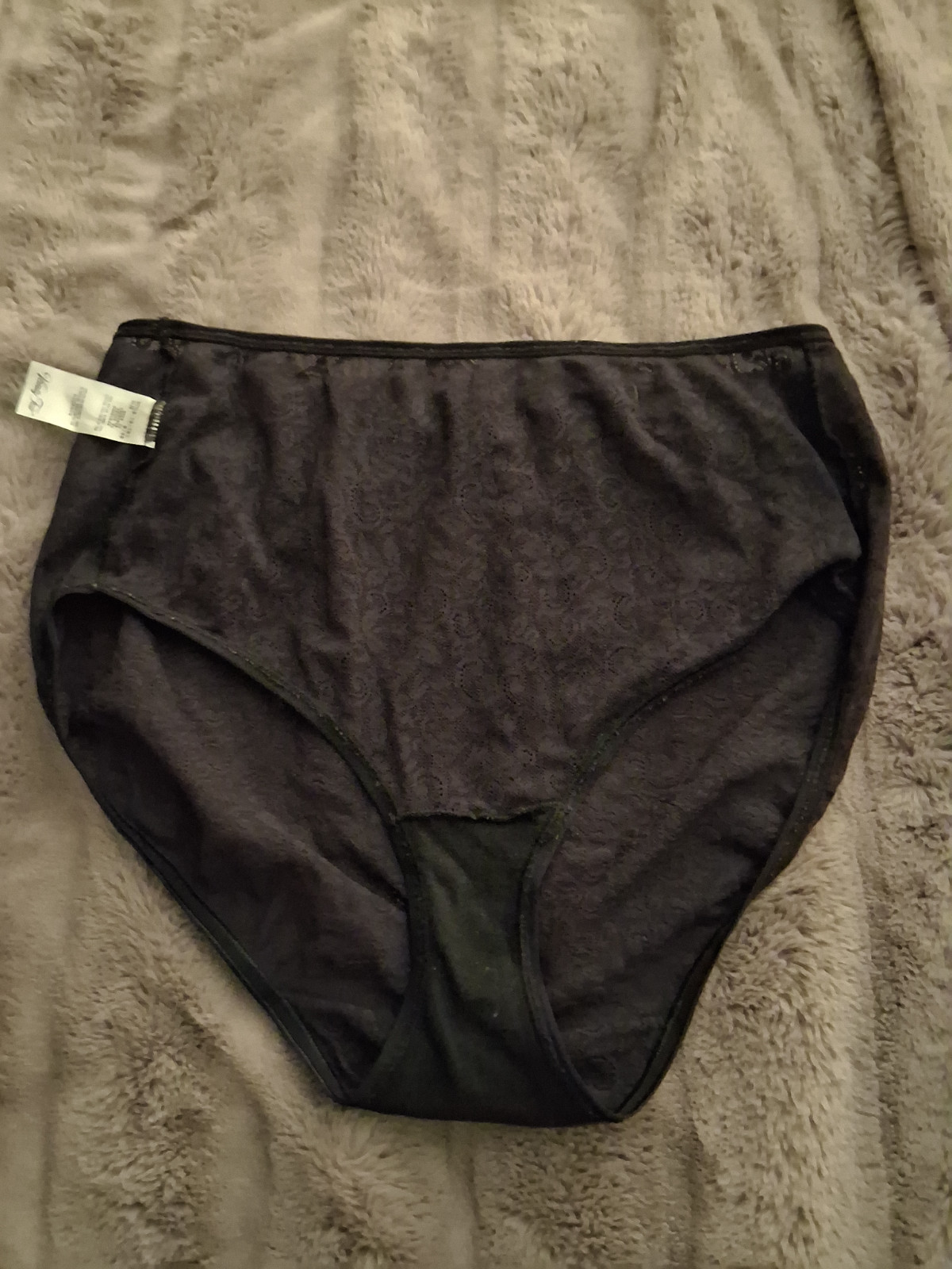1-Pair Vanity Fair All Over Lace Hi-Cut Panties US Size 9 /EU 48 (Color: Black)