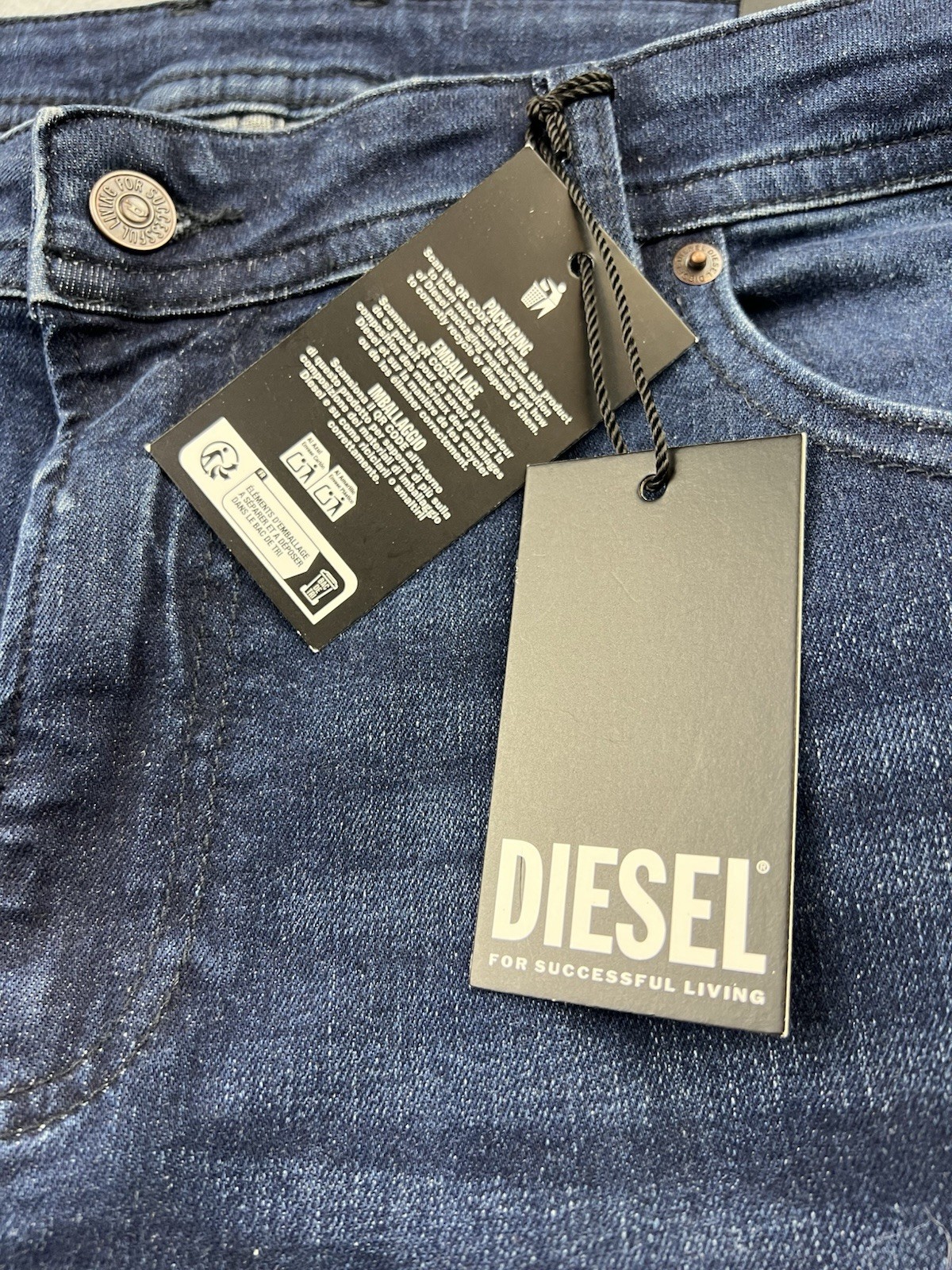 Diesel Men’s Thommer Slim Fit Jeans W40 L32 ***(tag says 38) RE067 Dark Blue NWT