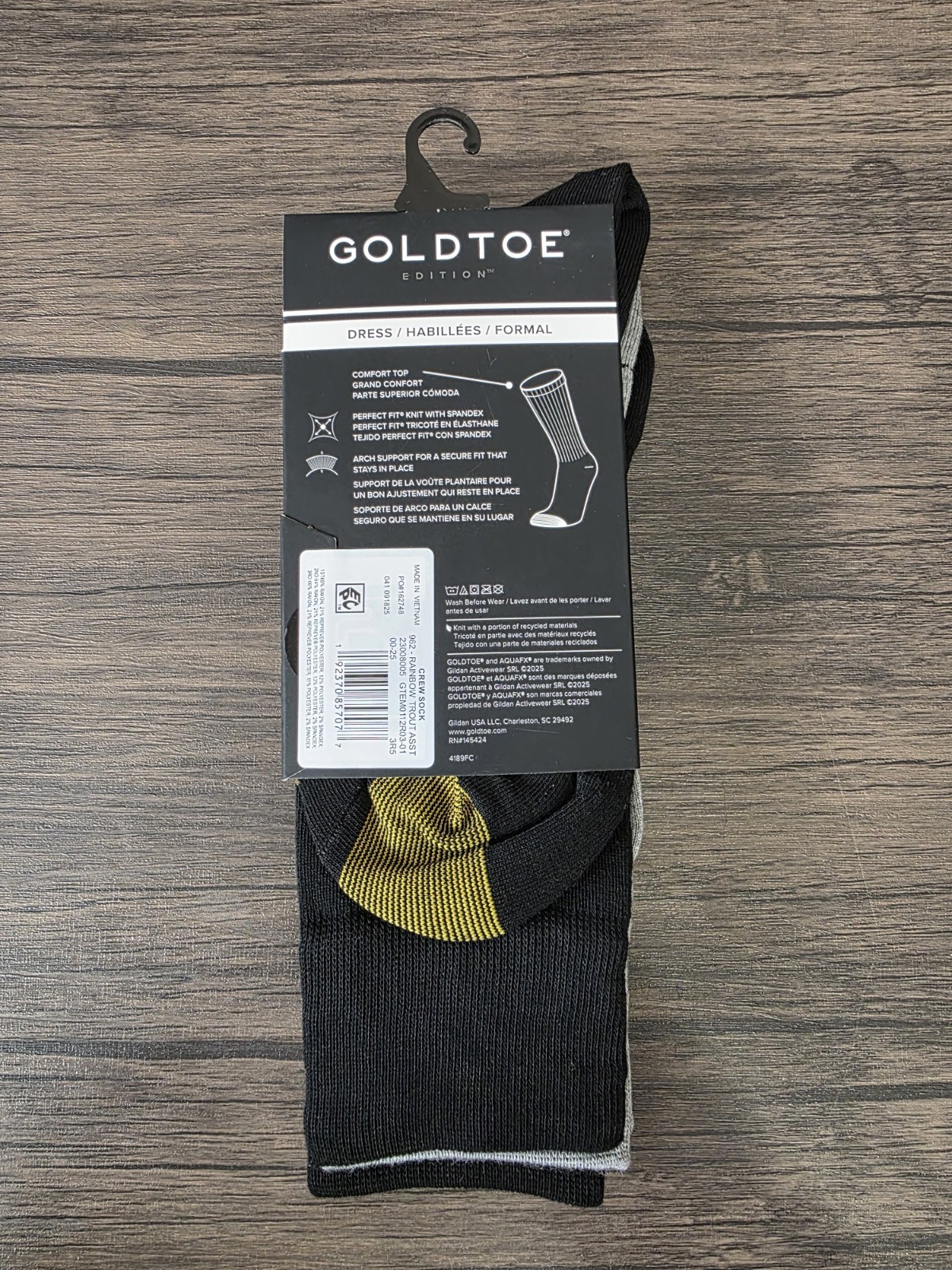 GOLD TOE Crew Socks 3 Pairs Rainbow Trout/Gray/Black Size 6-12.5