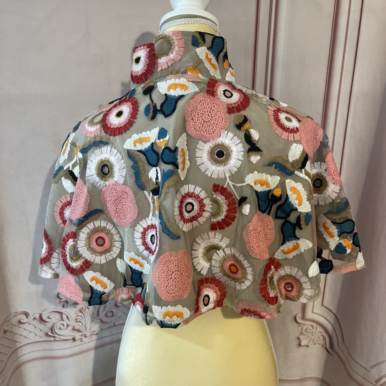 NEW Pink Red Blue Floral Embroidered Capelet Shawl Open Cardigan Shrug One Size