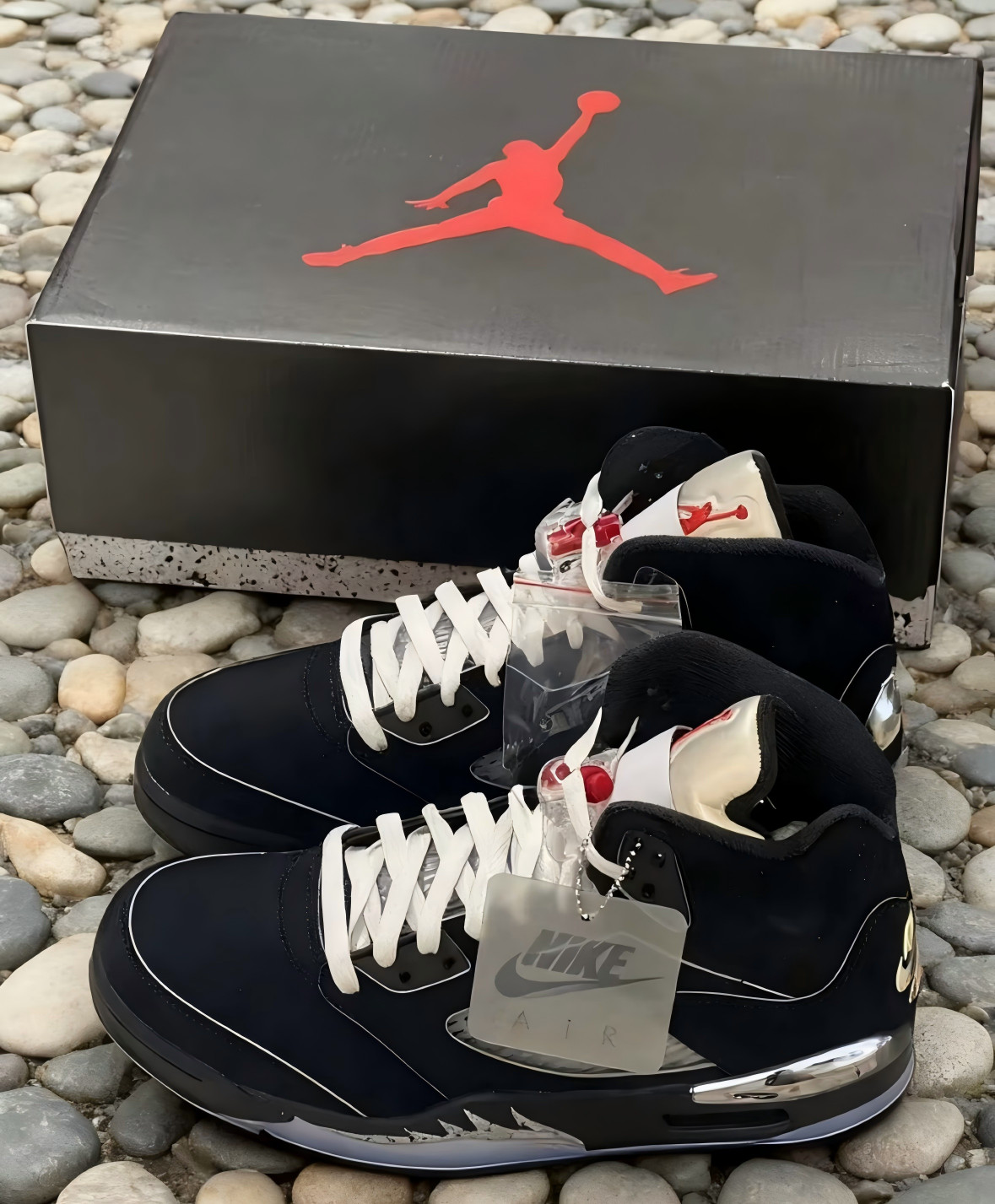 Jordan 5 “BLACK METALLIC REIMAGINED” Men’s Basketball Shoes High Top