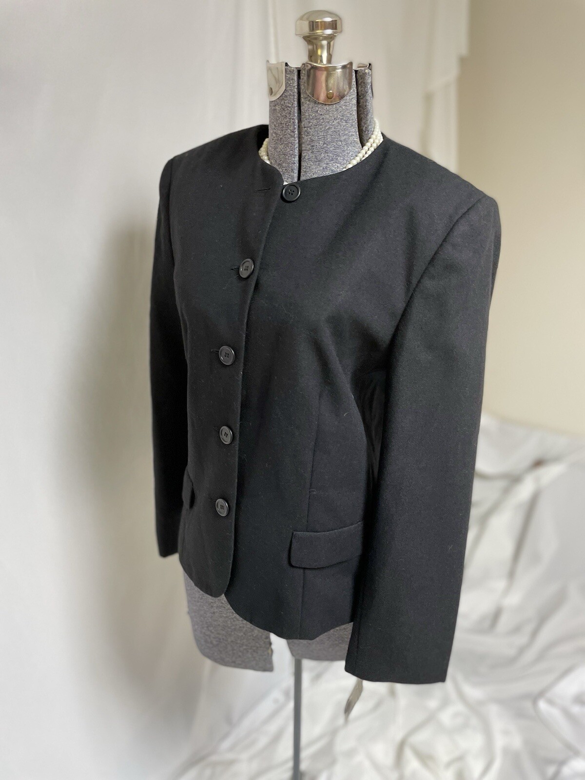 NEW Orvis Blazer Size 12 Black Wool True To Size Jacket Interior Pocket Lined