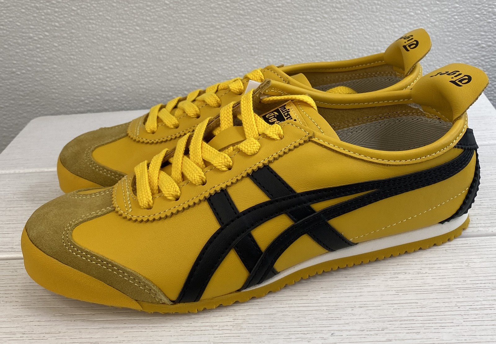 Onitsuka Tiger Mexico 66 Unisex M6 W7 Kill Bill Yellow/Black Leather Sneakers