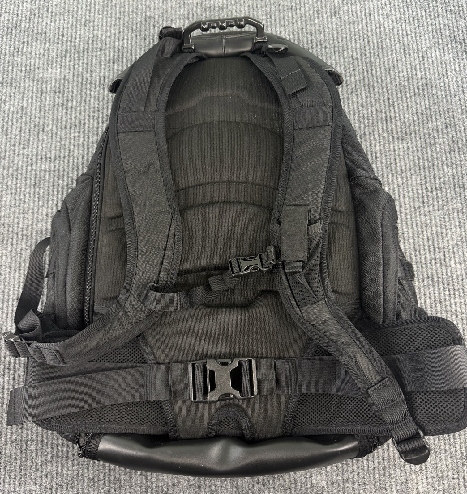 Oakley Kitchen Sink Tactical Backpack Black Read