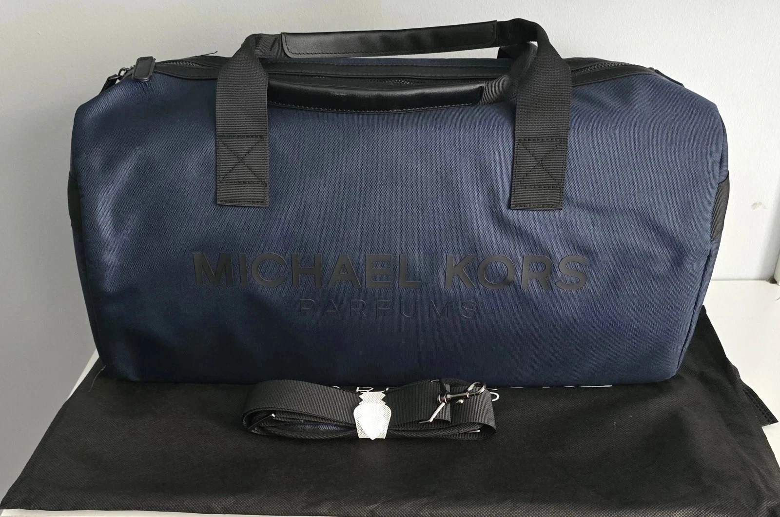 Michael Kors Parfums Duffle Dark Blue Overnight Shoulder Gym Weekender Bag