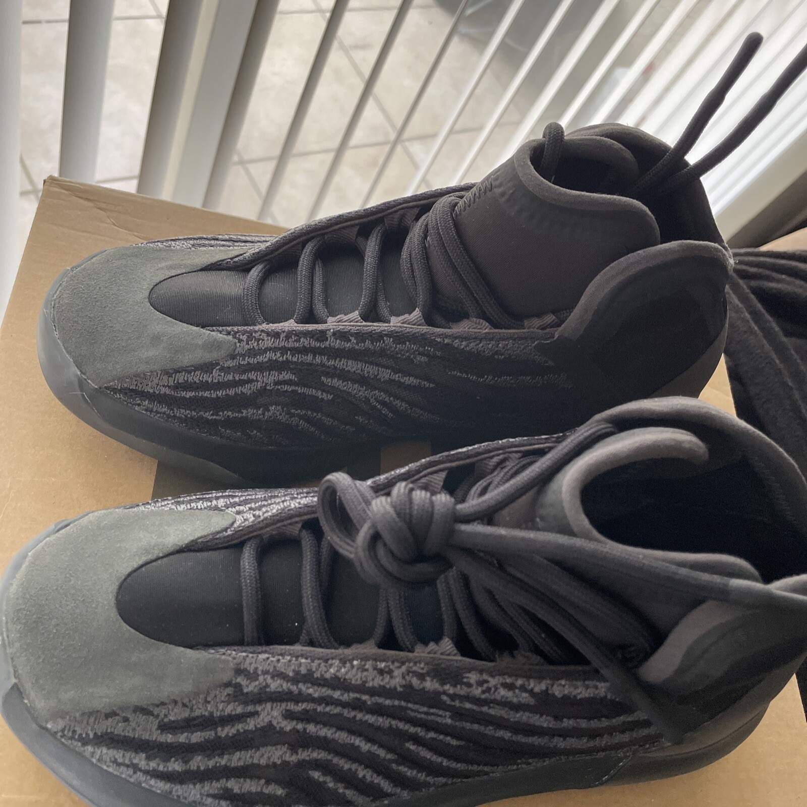 Size 6.5 – Yeezy QNTM Onyx