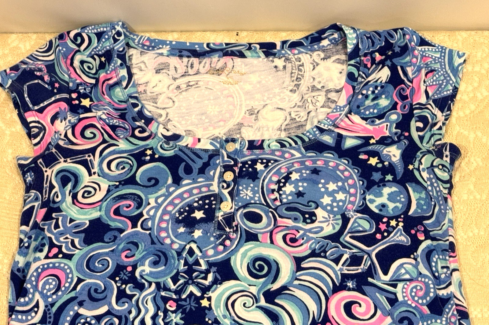 Lilly Pulitzer PJ Knit Ruffle Henley Top Blue/Pink Cosmic Kismet Size XS