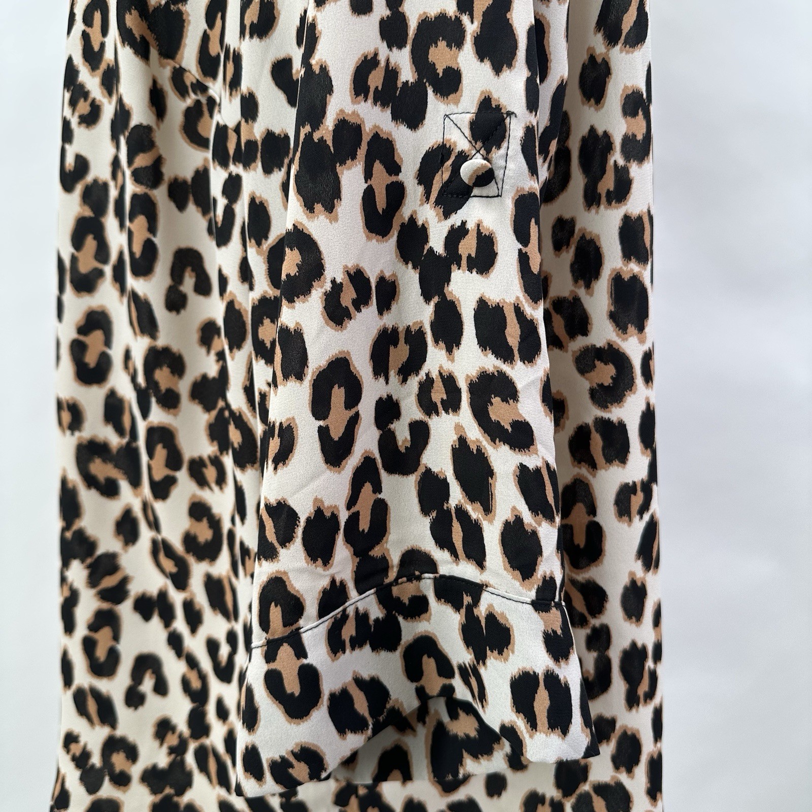 Torrid Harper Leopard Blouse 1X 14/16 1/4 Zip Georgette 3/4 Roll Tab Sleeve Top