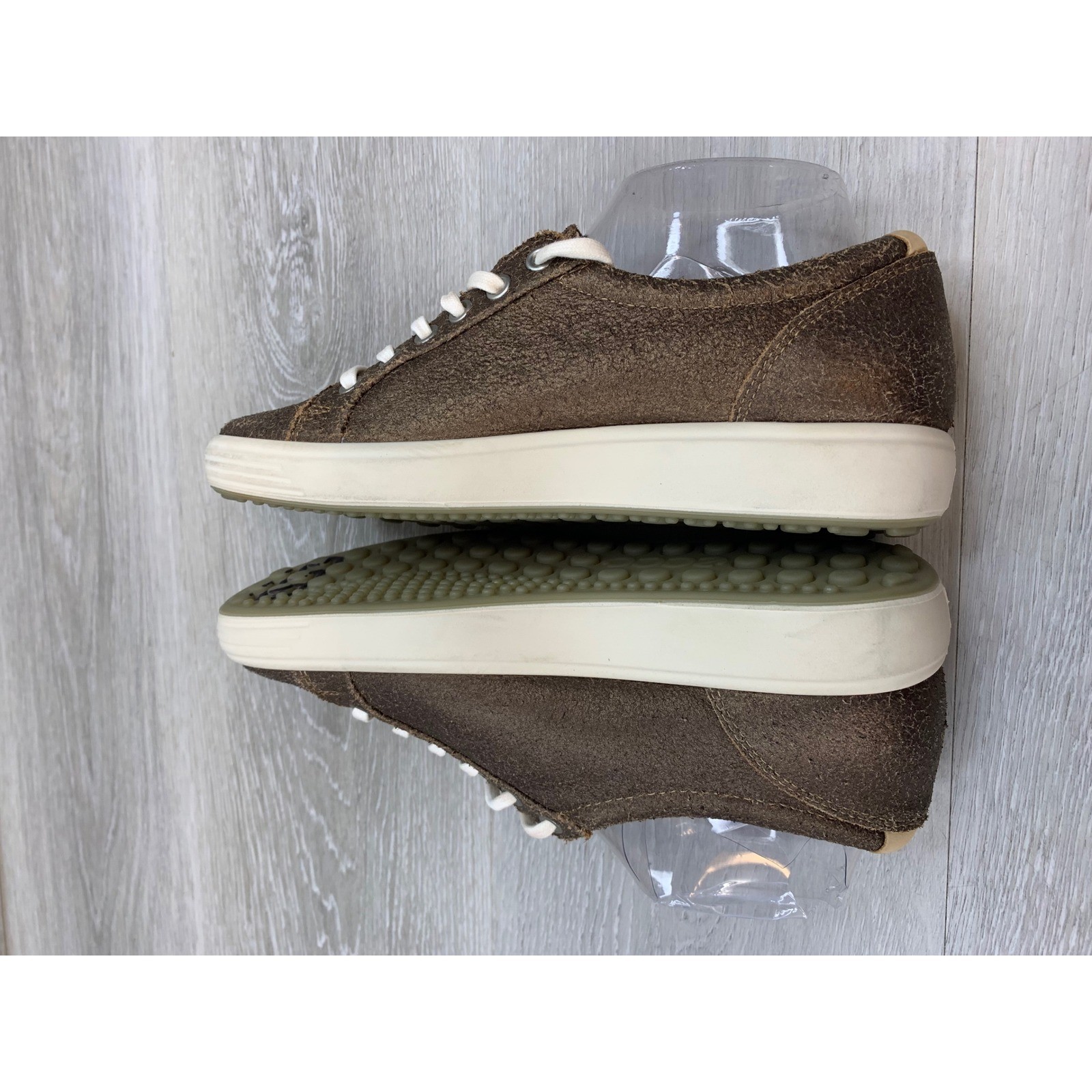 ECCO Soft 7 Women’s Sneakers Metallic Bronze Brown Leather 7 EW Comfort Shoes