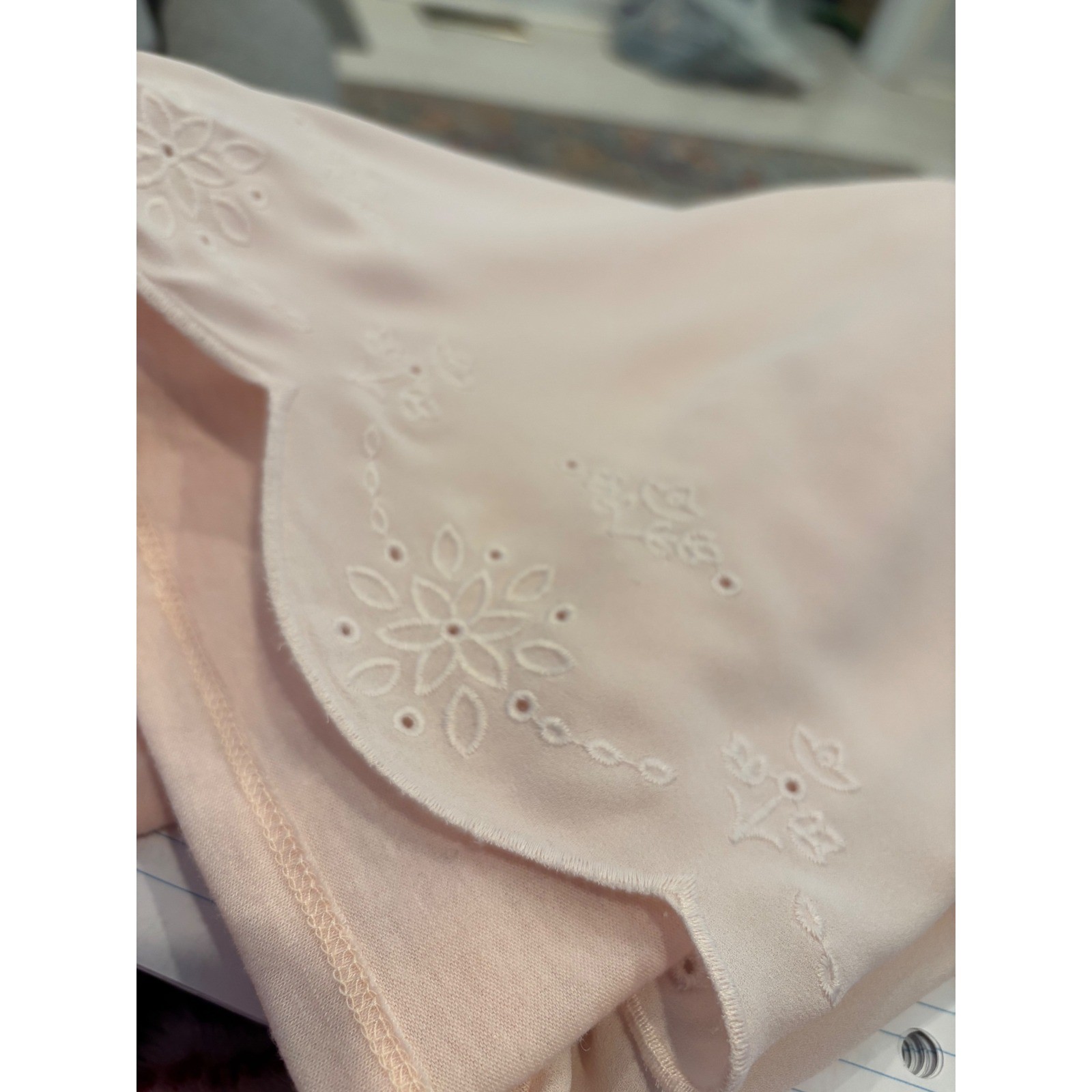 LOFT Top Womens Small Pink Long Sleeve Eyelet Scalloped Hem Crewneck Blouse