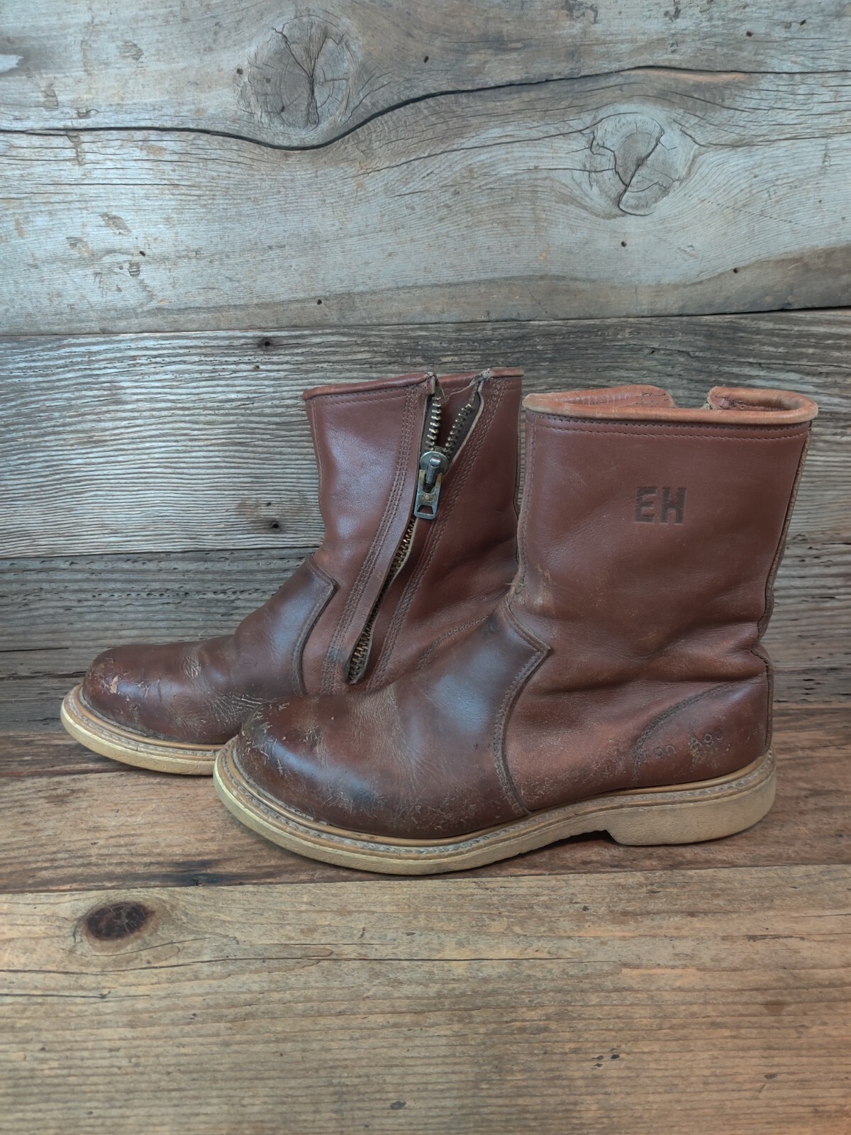 VINTAGE “IRON AGE” MENS LEATHER CREPE SOLE STEEL TOE ZIP BOOTS sz 7.5