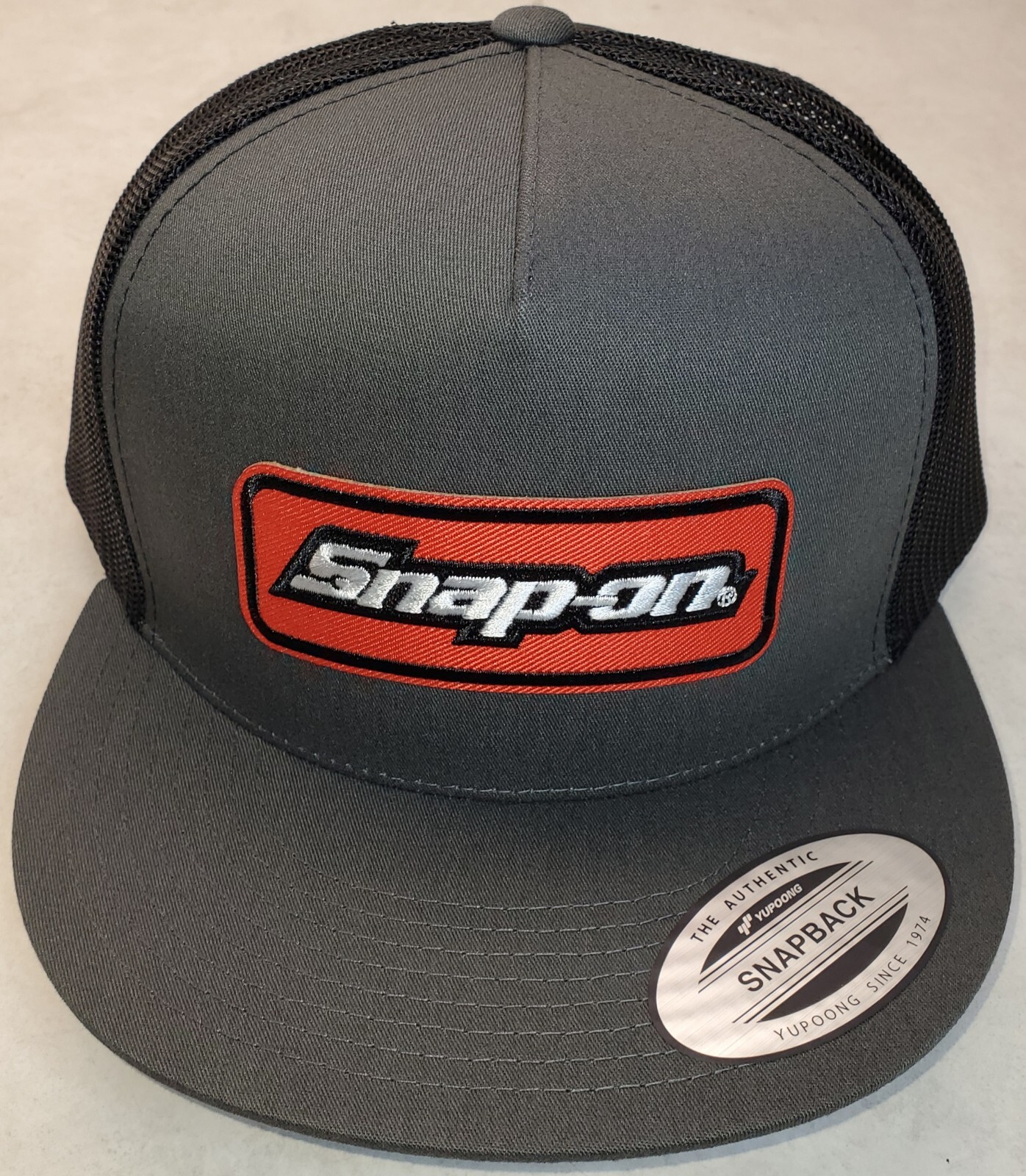 Snap-on Patch Yupoong Trucker Hat / YP Classic 6006 / Snapback Charcoal/Black