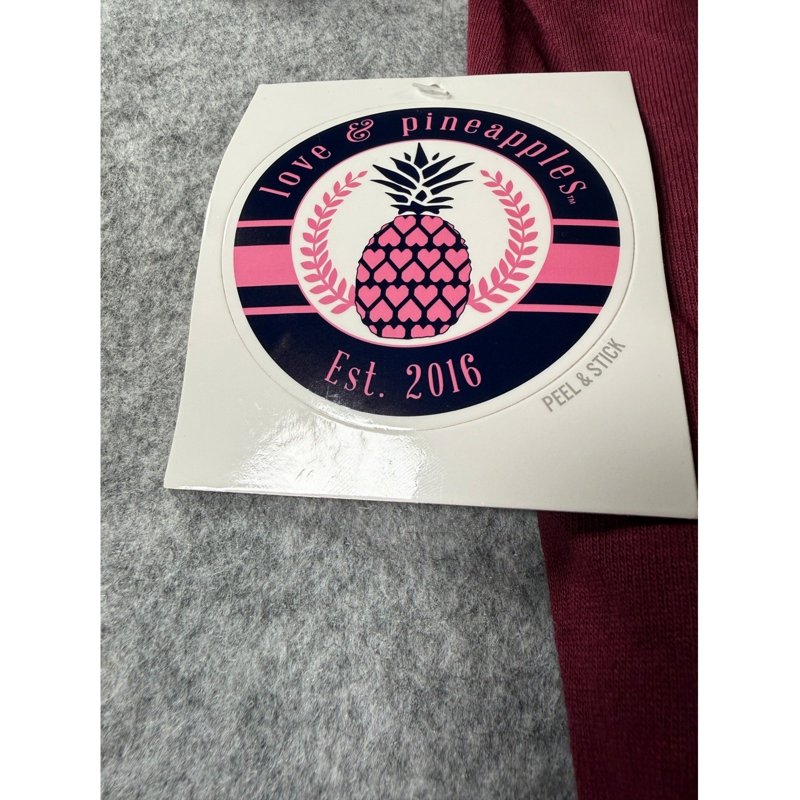 NWT Love & Pineapples Womens Part Huntress Part Girl Boss – T-Shirt Maroon L