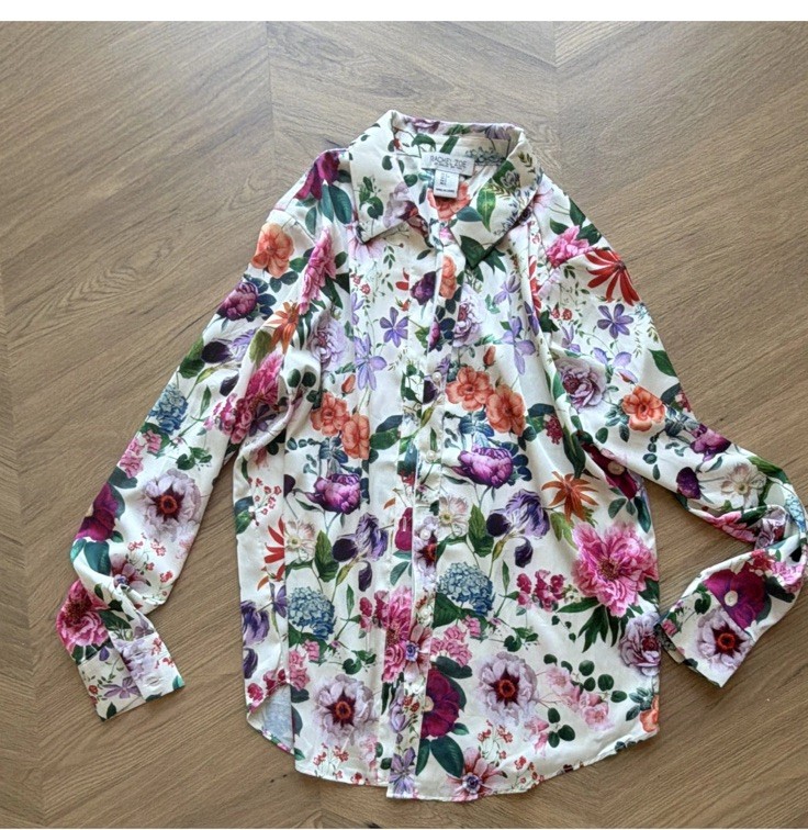 Rachel Zoe Women’s Satin s Top Shirt Blouse White Floral New NWOT Button Down
