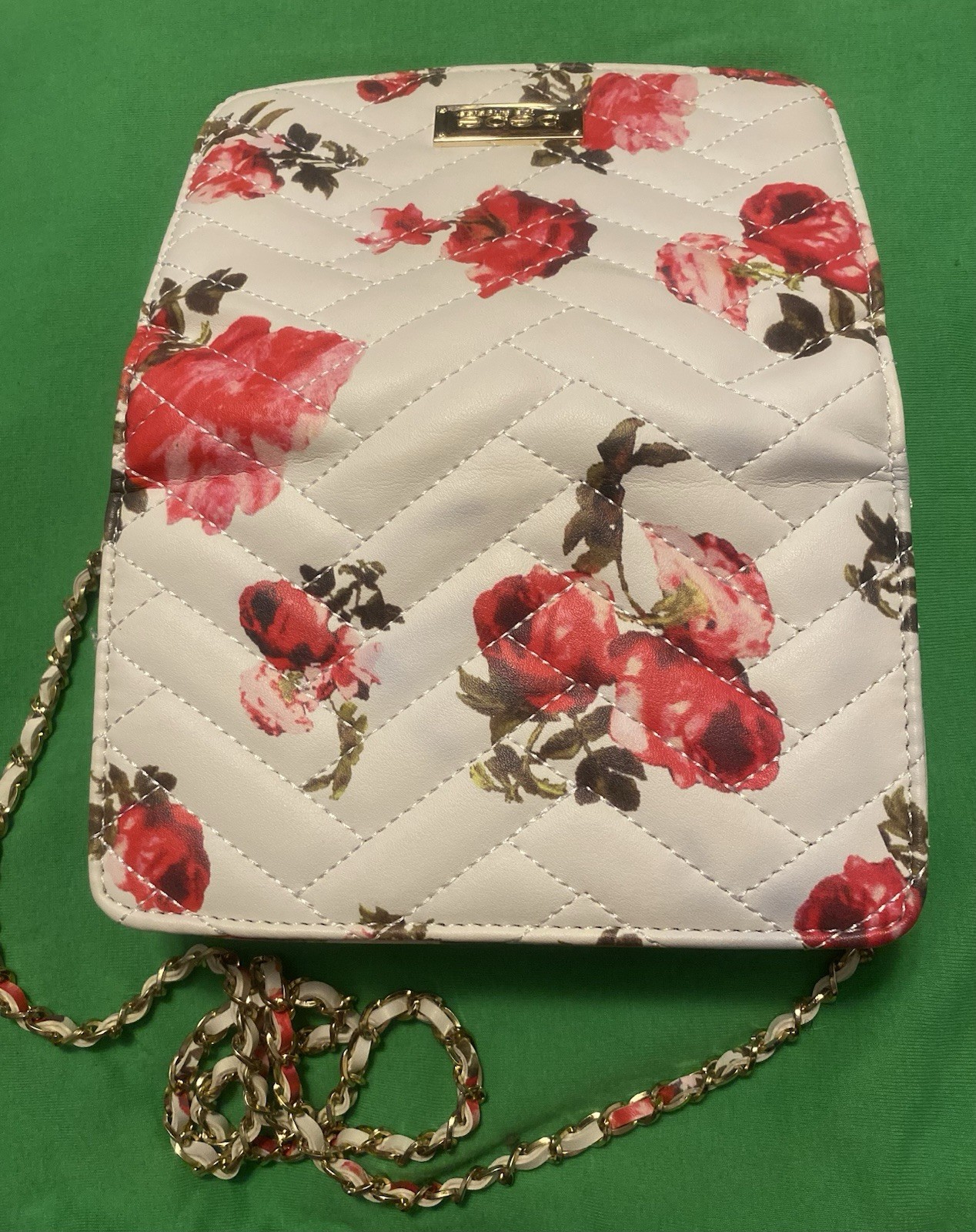 bebe Floral Quilted White Crossbody Bag Gold Chain Strap, Detachable, Pockets