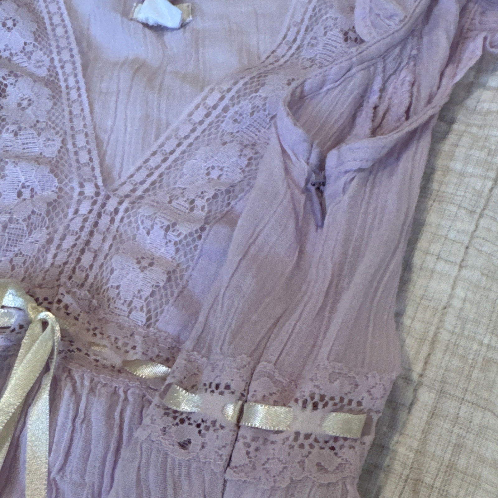 Kimchi Blue Urban Outfitters Sheer Purple Lavender M Tie Waist Ribbon Ruffle Top