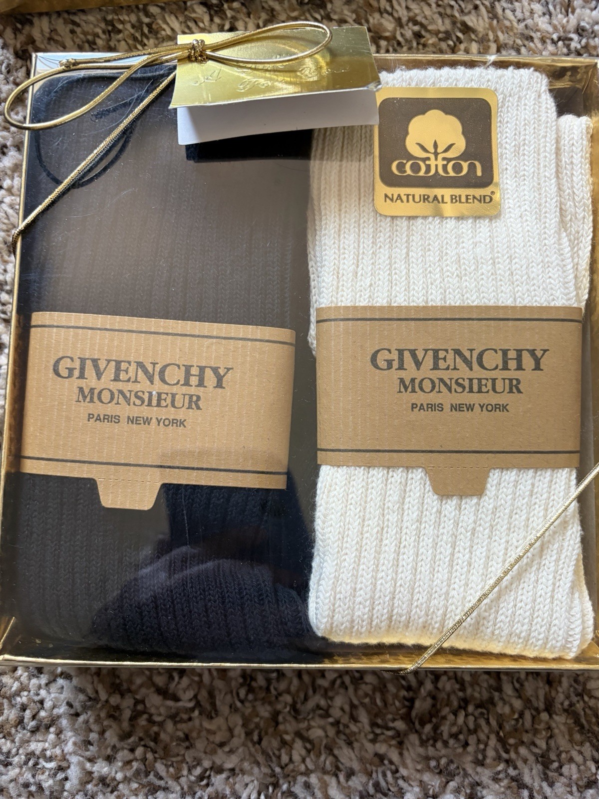 MENS VINTAGE GIVENCHY MONSIEUR PARIS NEW YORK SOCKS NWT MADE IN USA BLUE ARGYLE