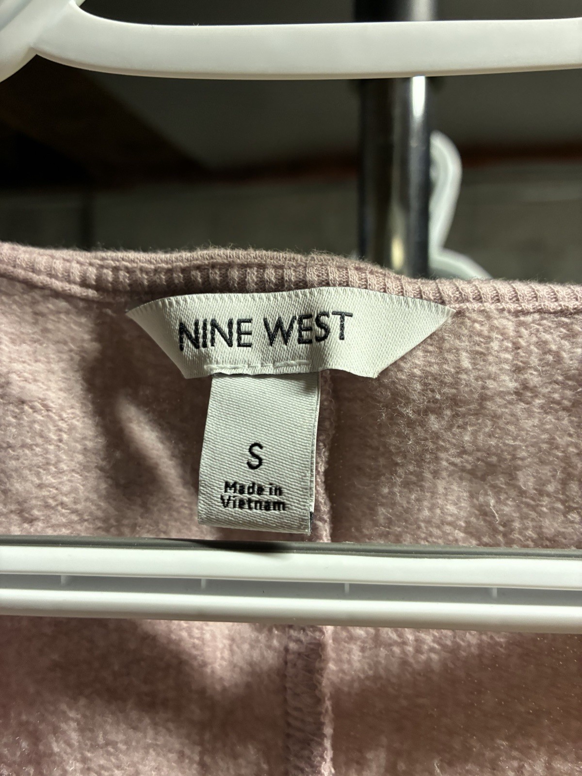 Nine West Women’s S Pink V-Neck Puff Sleeve Ruffle Tunic Knit Pullover