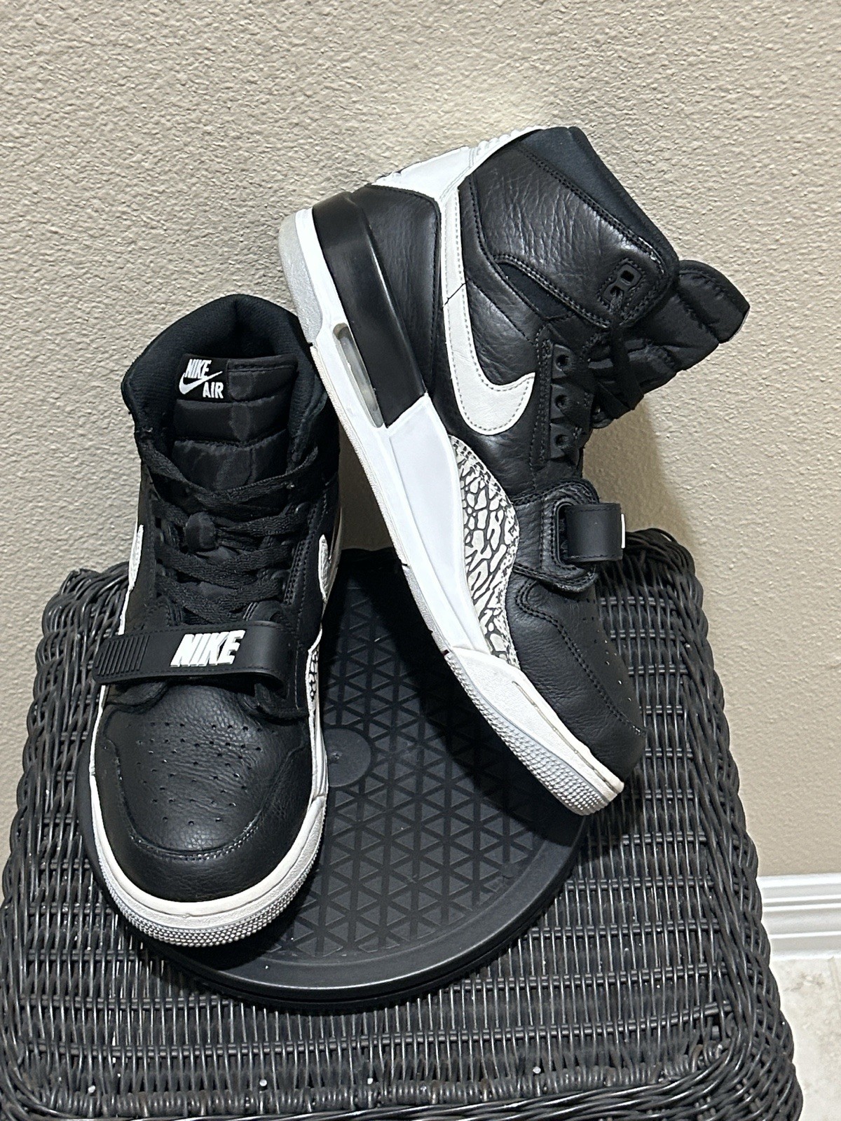 Size 12 Jordan Legacy 312 Black White ‘Black Cement’ AV3922-001