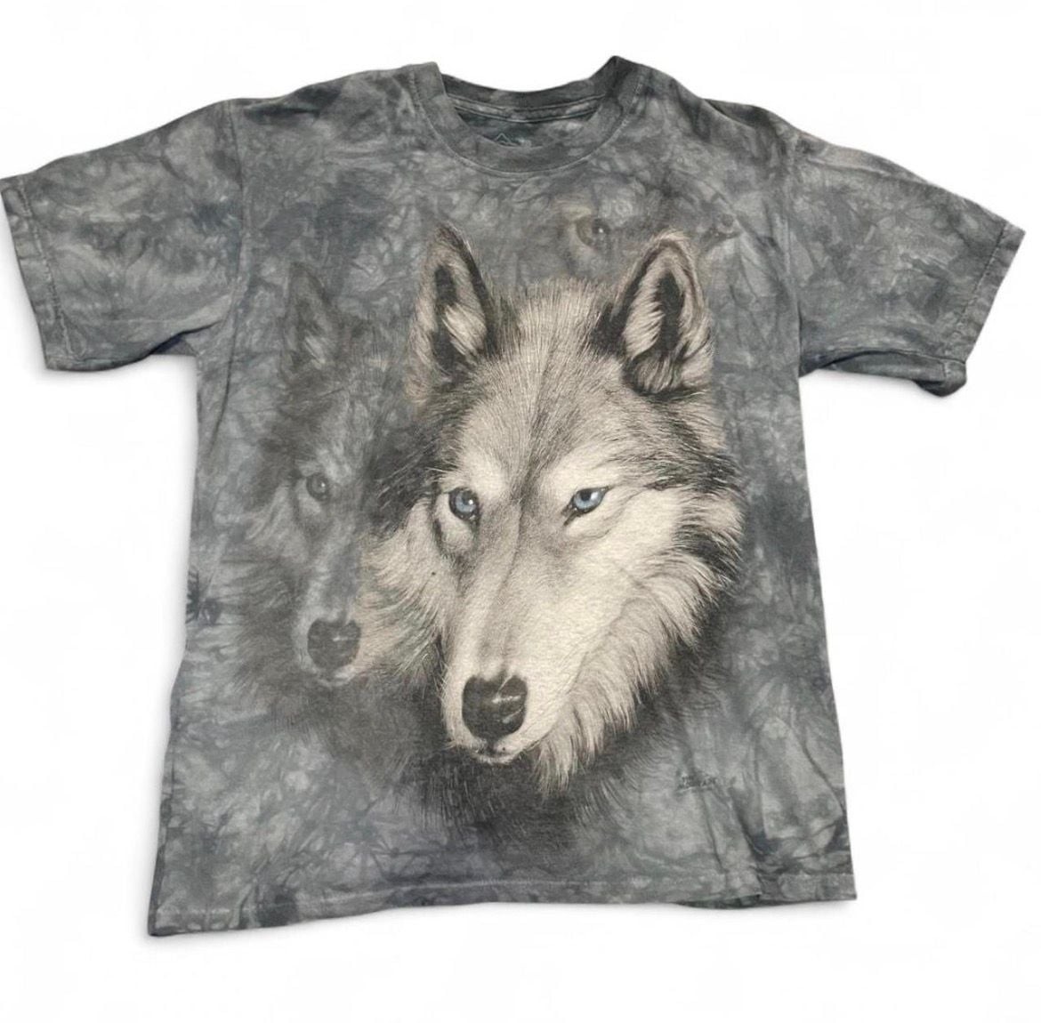 Vintage 2002 The Mountain Blue Eyes Wolf Tie Dye Graphic T-Shirt