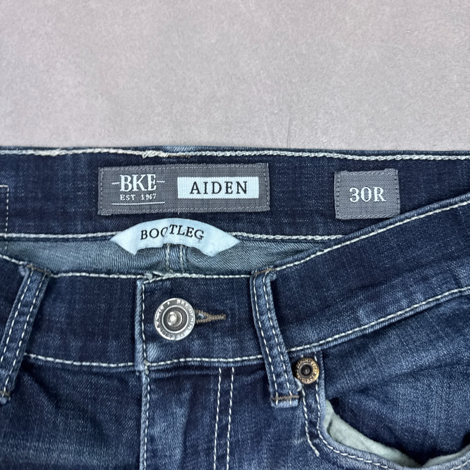 BKE Buckle Jeans Mens 30×32 Blue Aiden Pants Ultra Stretch Distressed Dirty Wash