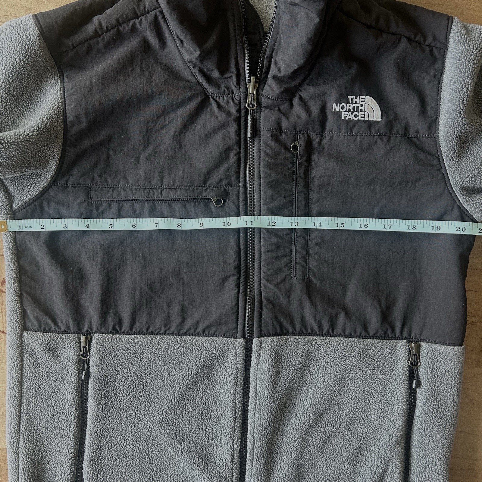 The North Face Denali Polartec Men’s Small Black/Gray Fleece Full Zip Jacket