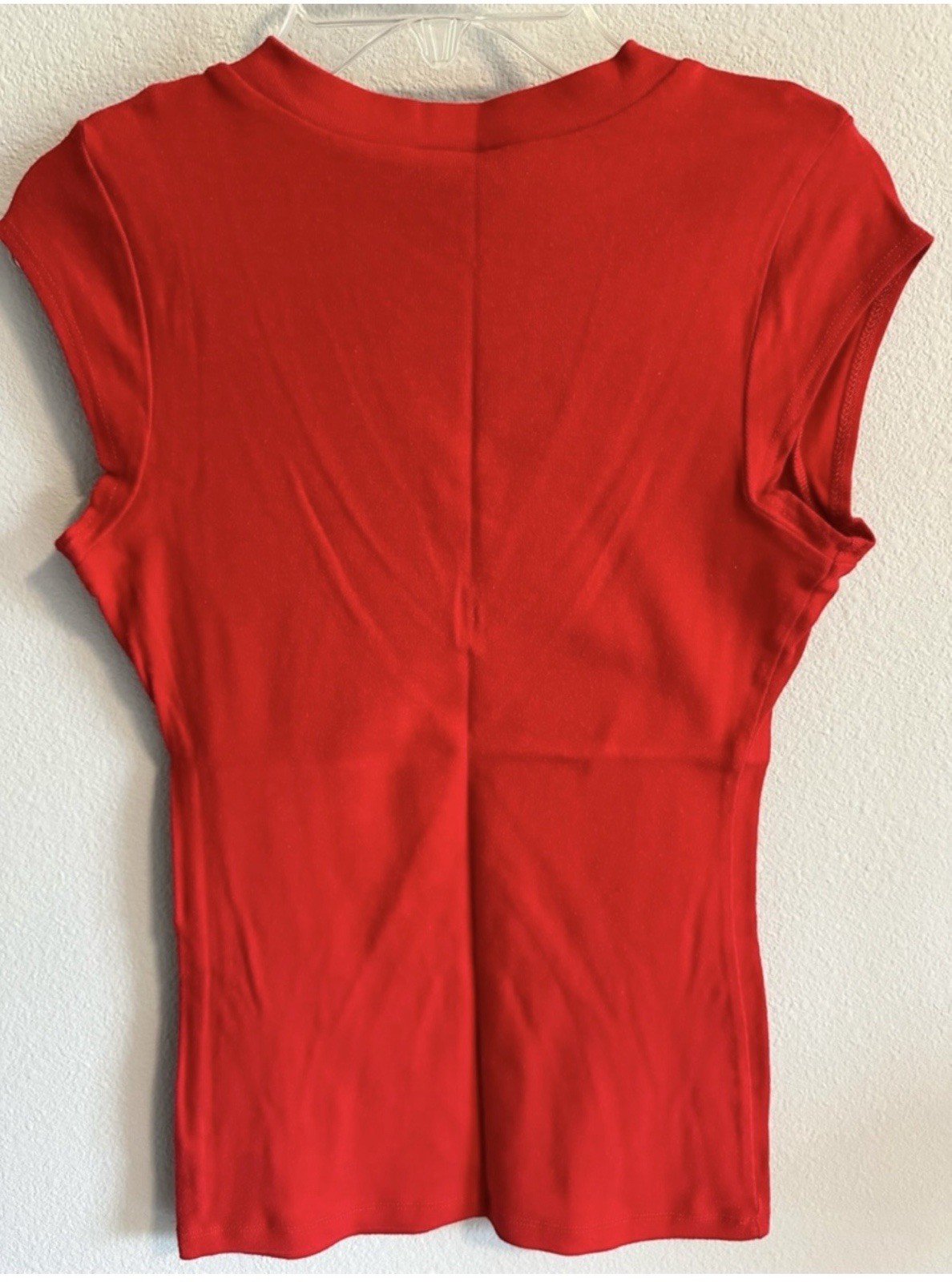 bebe Women’s Red V-Neck Rhinestone Logo Solid Cap Sleeve T-Shirt, Size M