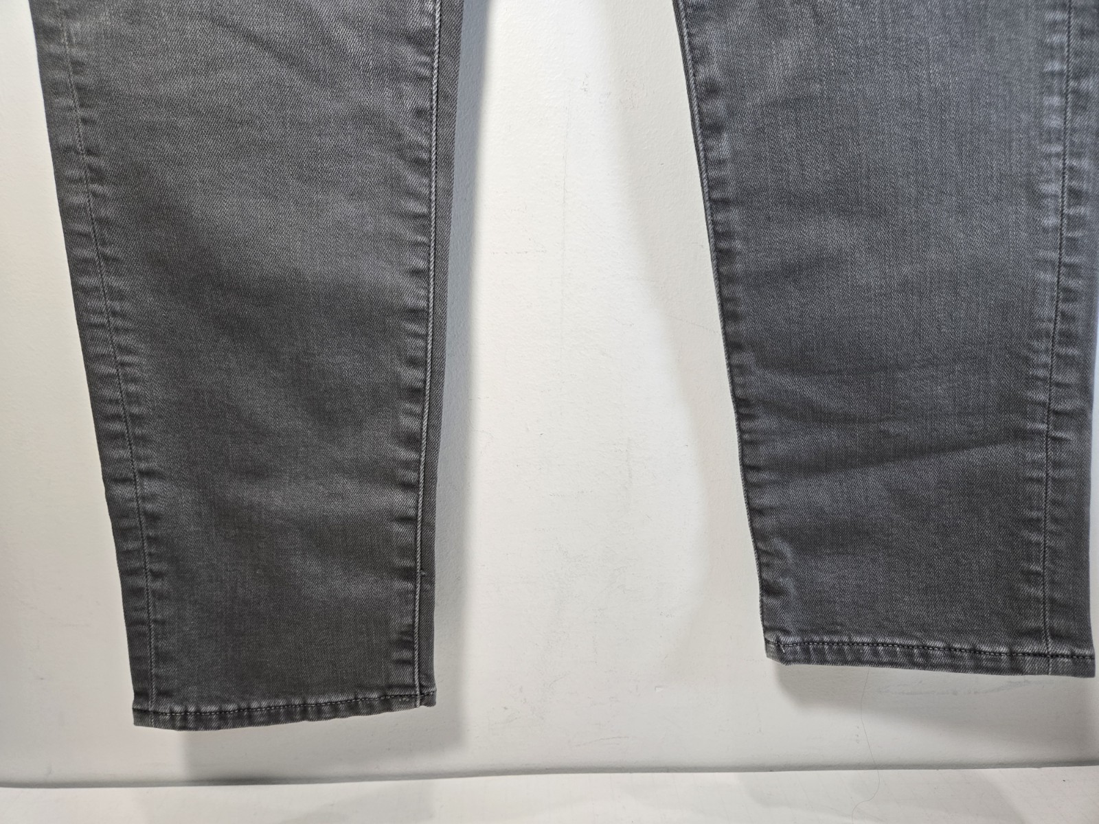 American Eagle Jeans Mens 28×28 Slim Gray Next Level Flex