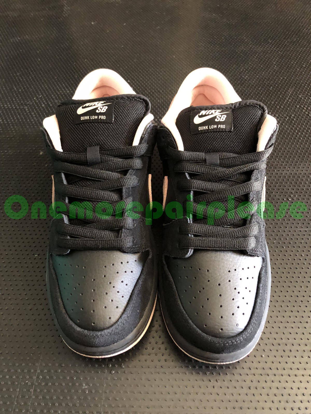 Nike SB Dunk Low Pro BQ6817-003 Black Washed Coral-Black Size 8
