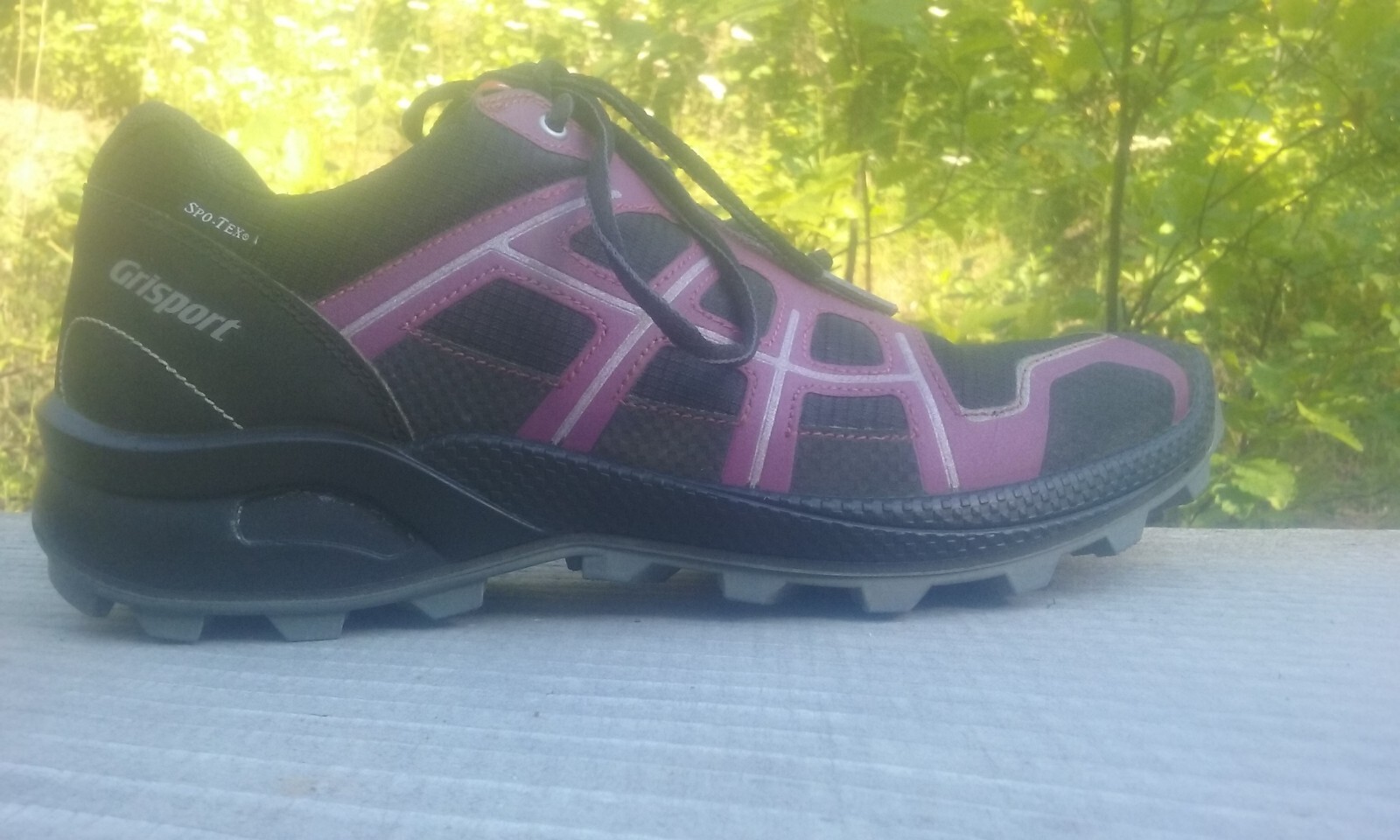 Grisport Hiking Shoes 41 aprox Men 8 or 8.5 aprox Women 9.5 or 10