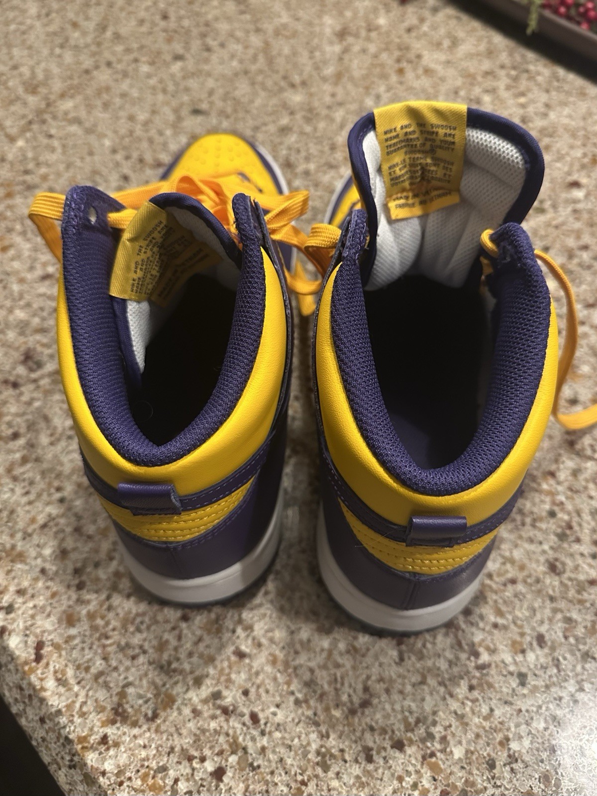Nike Dunk High Lakers Purple Yellow Leather Men’s Basketball Sneakers size 9.5
