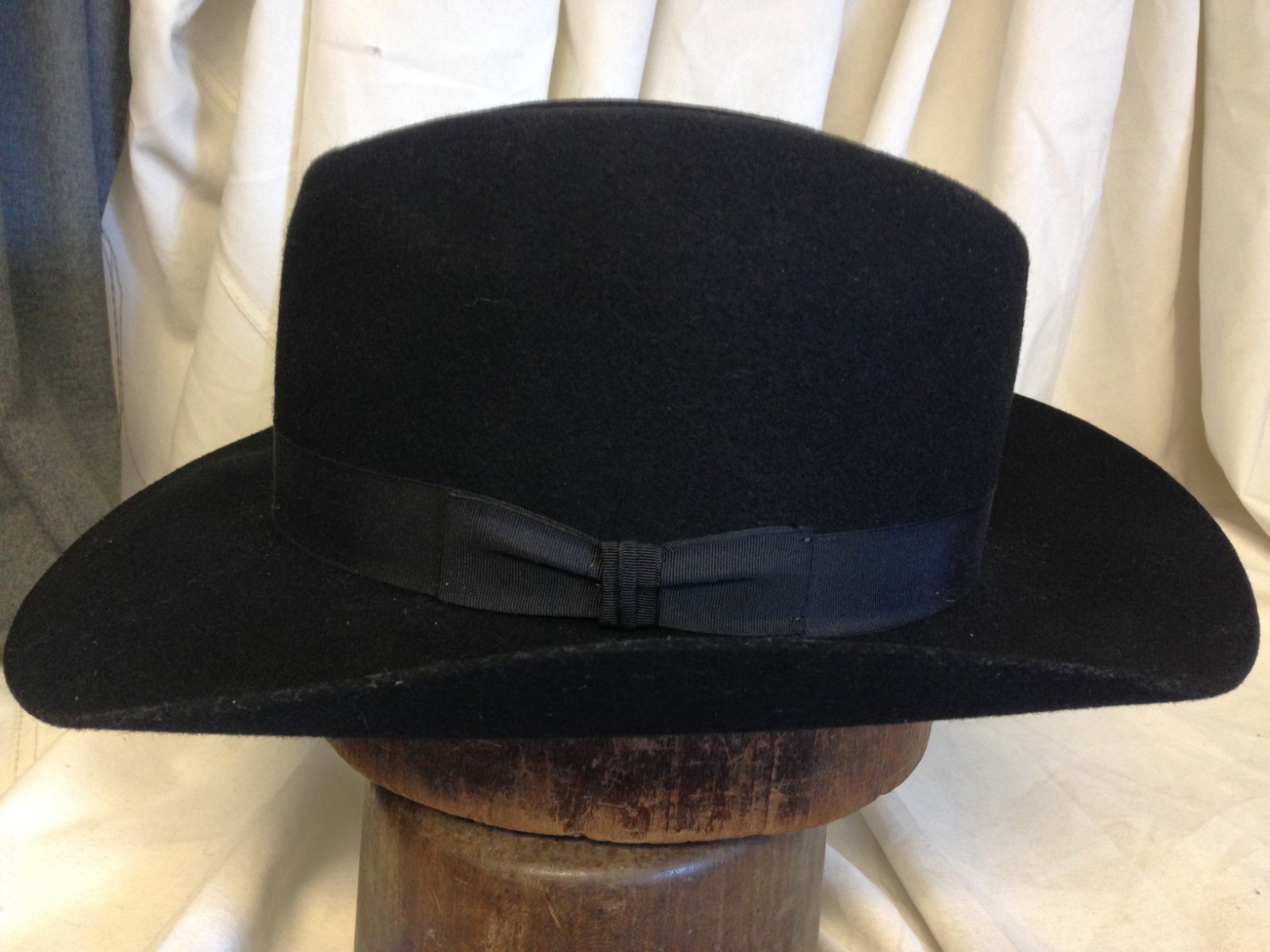 Vintage Stetson Black Wool Felt Center Dent Fedora Cowboy Western Hat 7 1/2