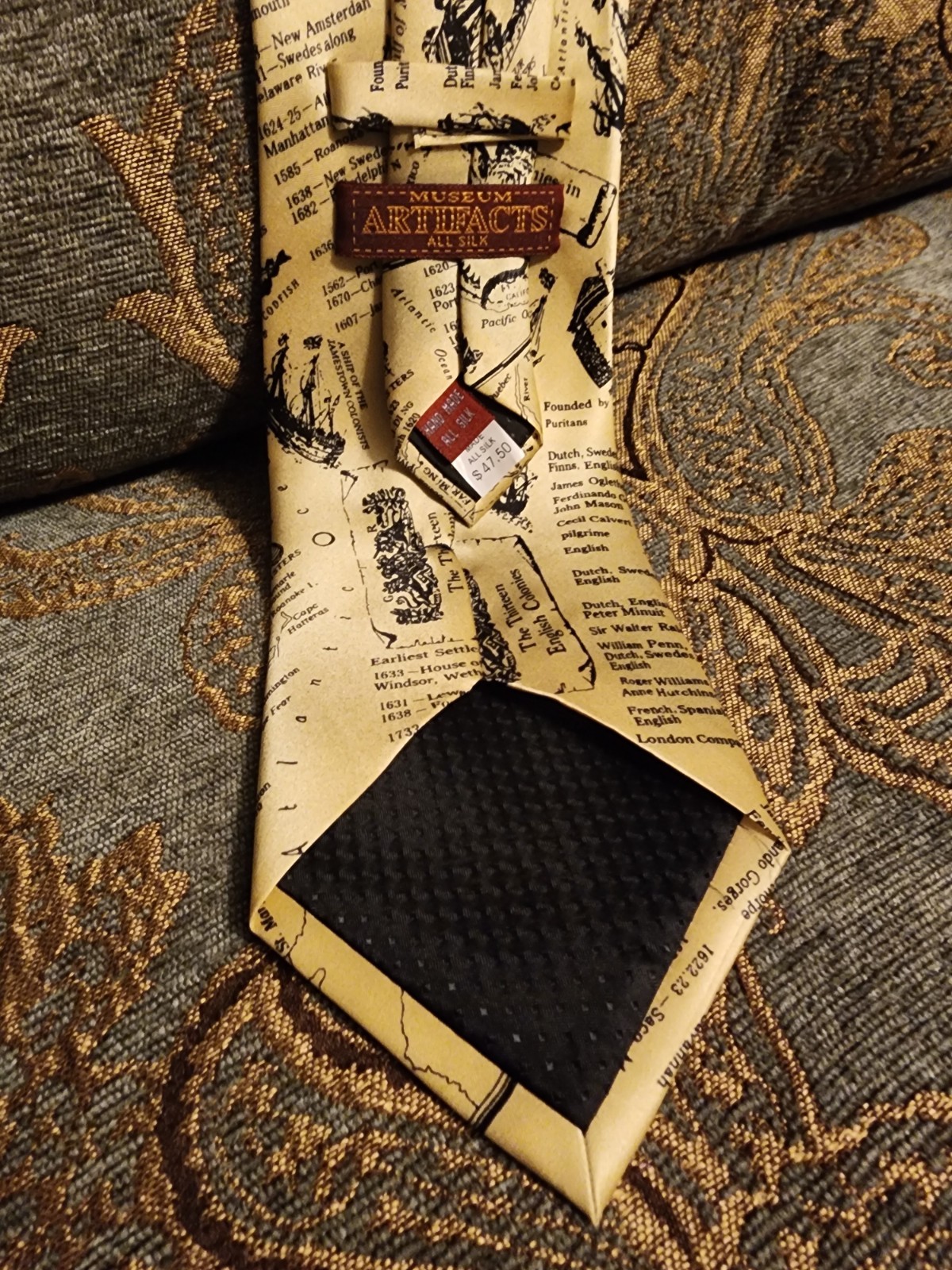 Museum Artifacts 13 Colonies Map Necktie – Handmade 100% Silk 58″x4″ (NWT)