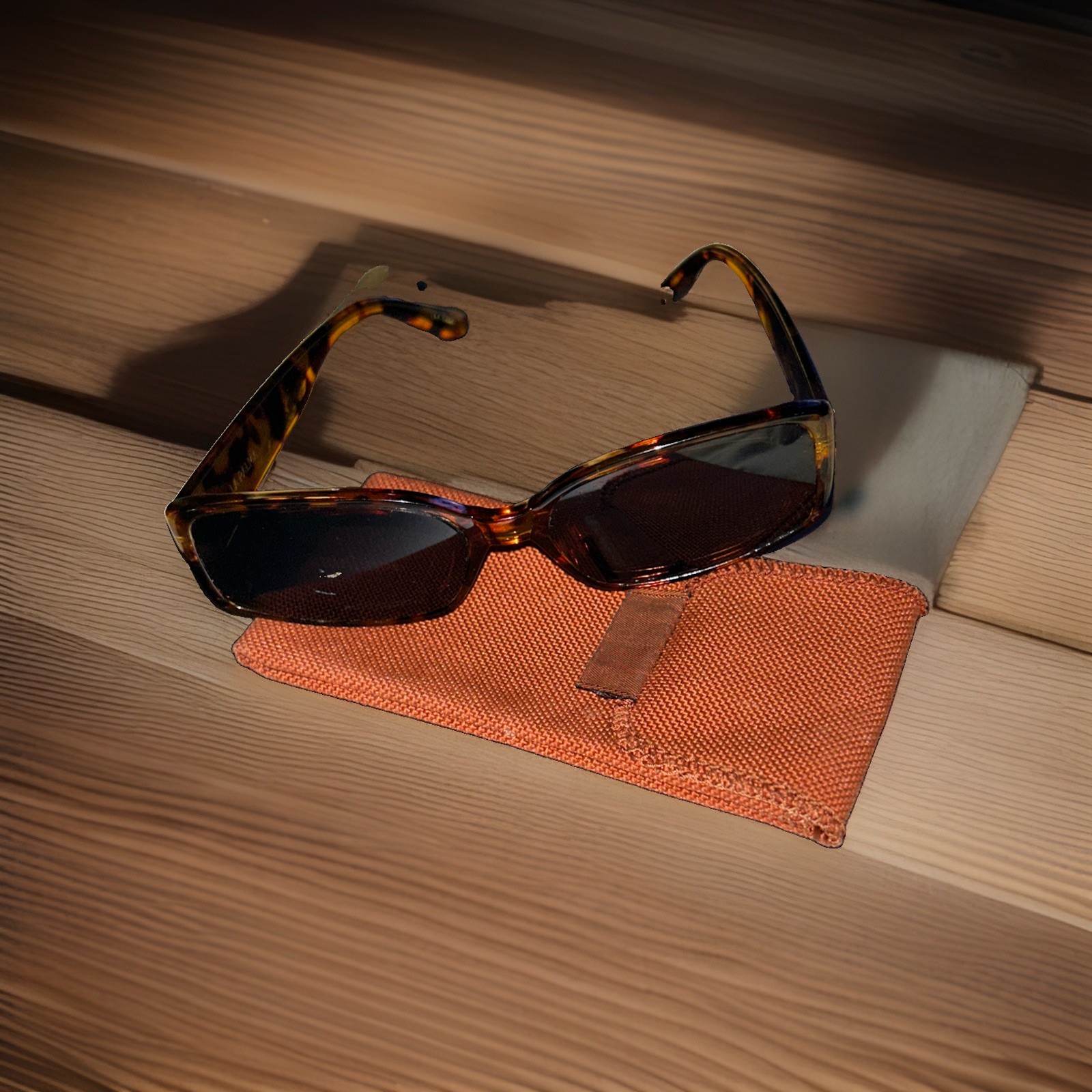 Palma Eyewear La Palma Tortoise Sunglasses Rectangle Thick Frame Retro