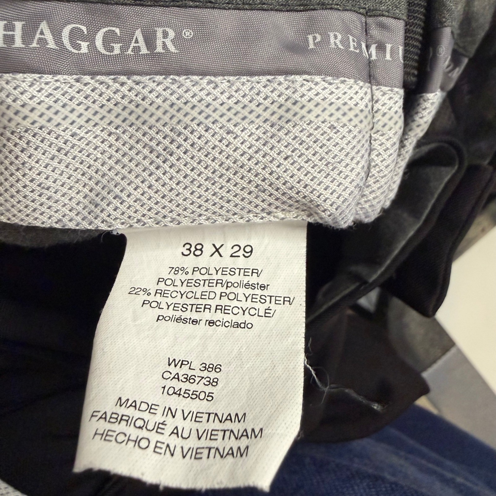 Haggar Premium Mens 38×29 Pleated Cuffed Dress Pants Black WPL 386 CA36738