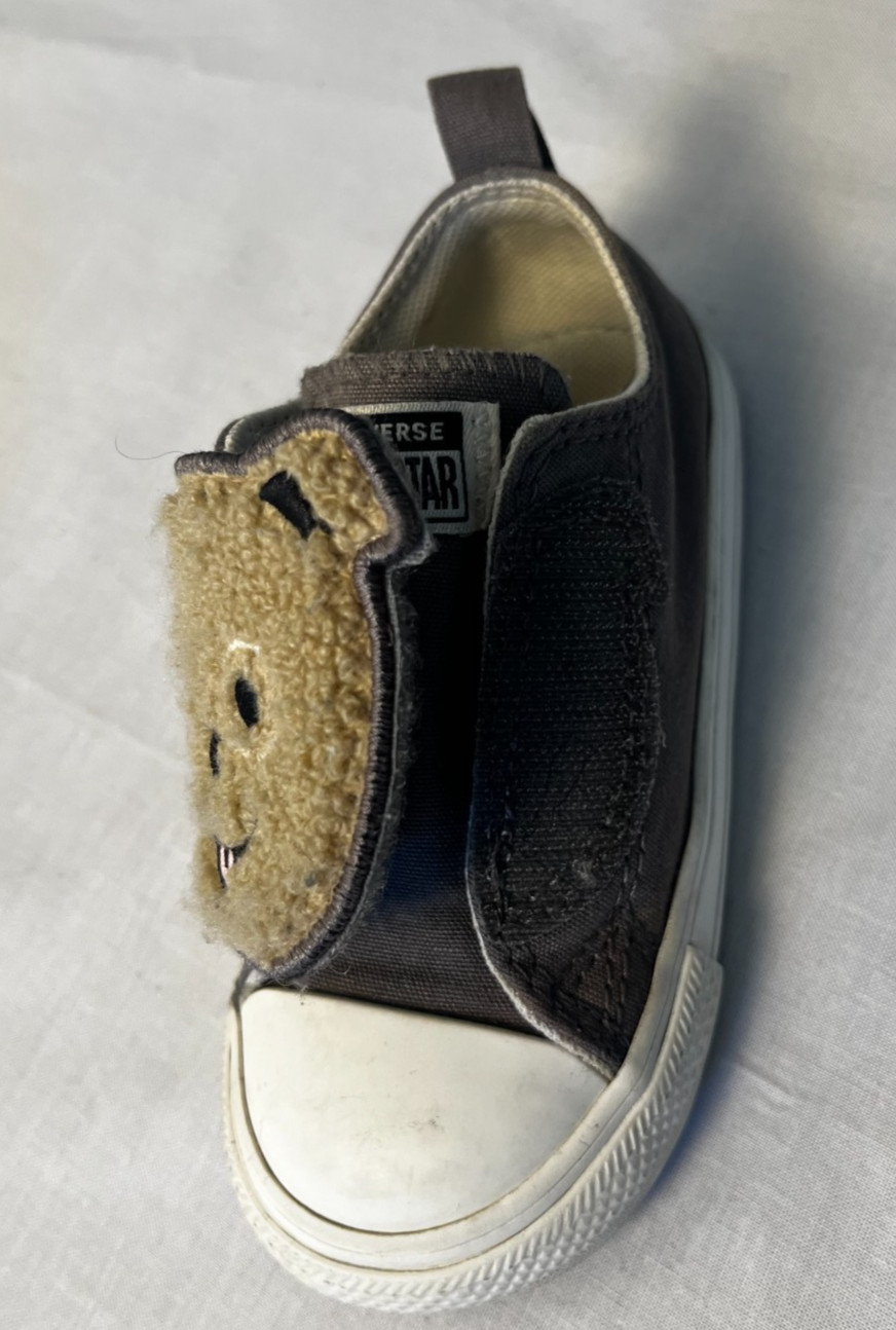 Converse Youth Sneakers Chuck Taylor All Star Sherpa Bear Closure Toddler S 7