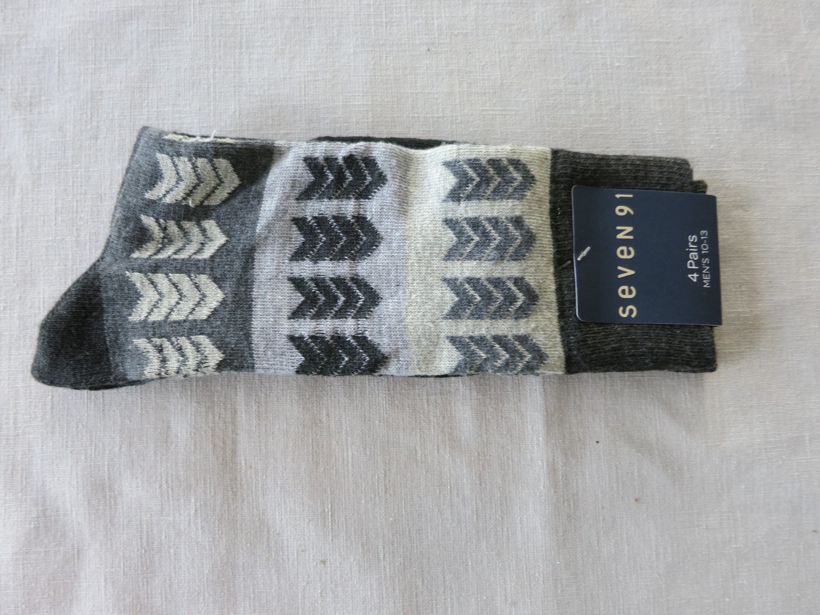 Seven91 Men’s Crew Socks, Black and Grey Pattern, Men’s 10-13, New