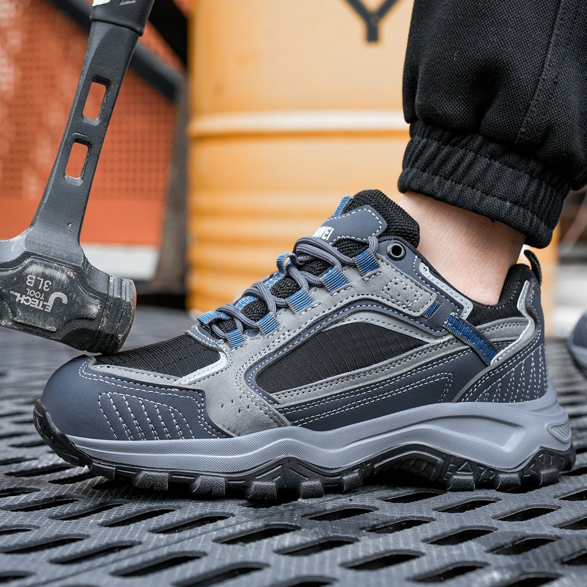 Work Indestructible Safety Shoes Steel Toe Work shoes Breathable Men Sneakers