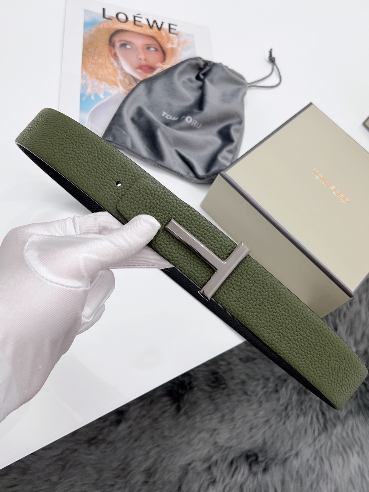 Tom Ford Belt Reversible Silvery T-Buckle, Green/Black Calfskin Leather
