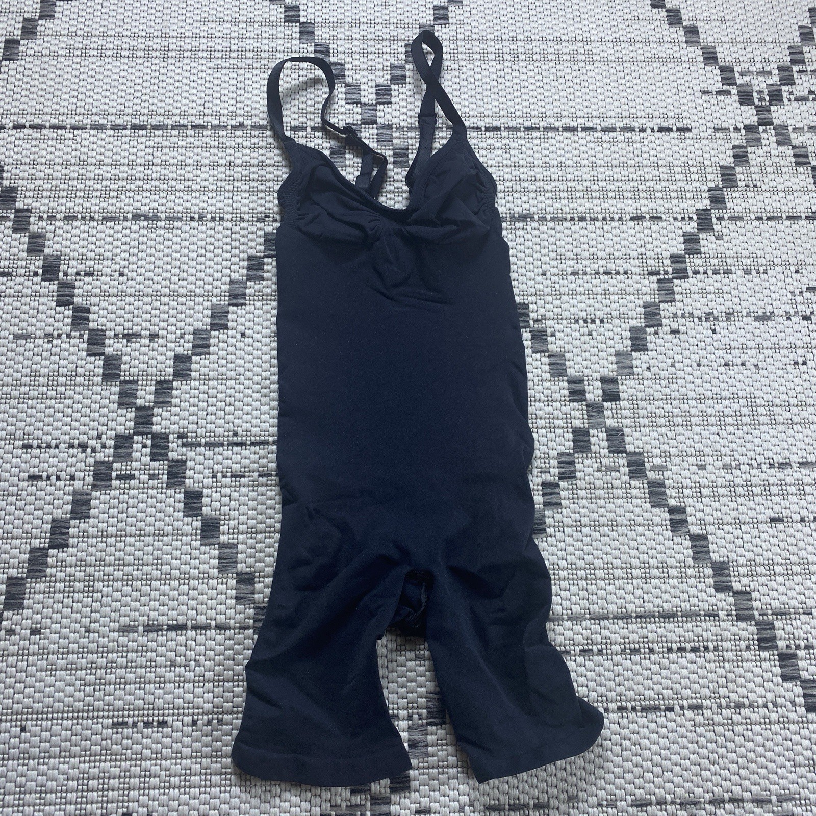 Skims Women’s Seamless Sculpt Mid-Thigh Bodysuit Black Sz:S Onyx NWT