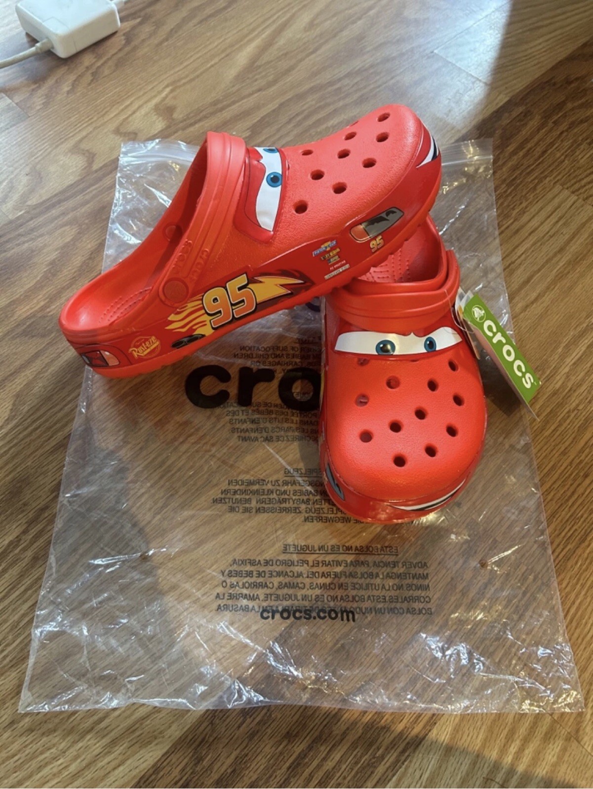 New Crocs Classic Clog Cars Lightning Mcqueen Disney Sizes 9M DONT LIGHTUP